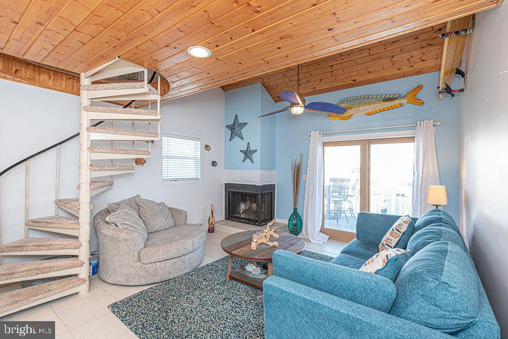 BAYSHORE ESTATES - Residential