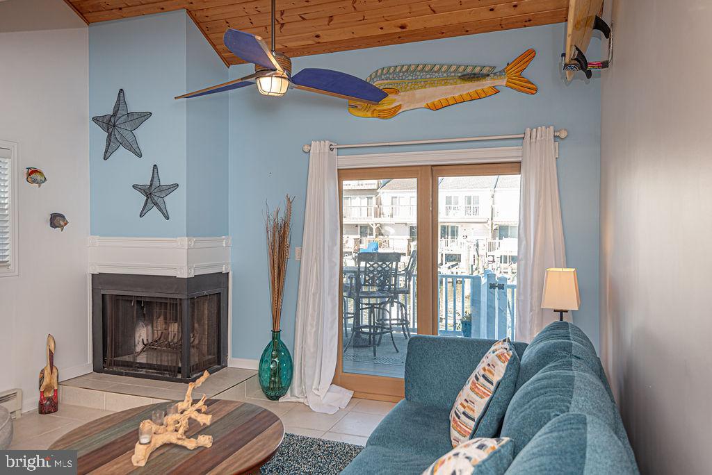 BAYSHORE ESTATES - Residential