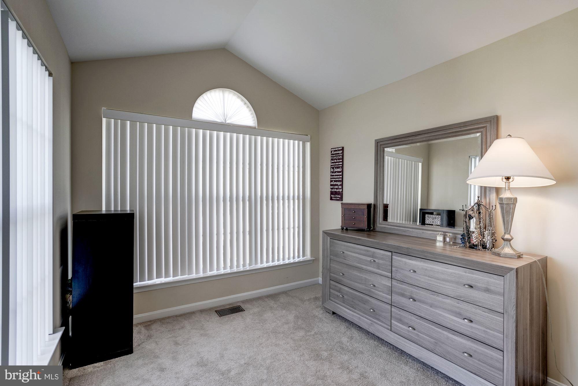 SOUTH RIDING - Residential