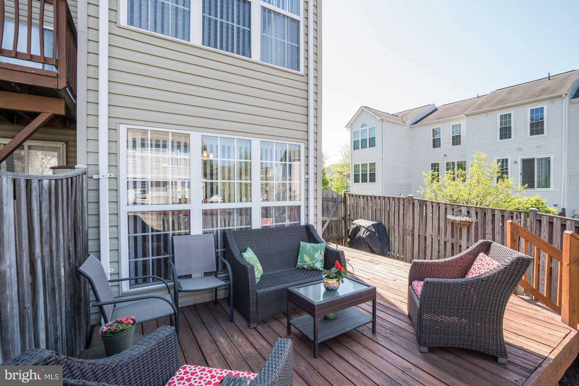 SOUTH RIDING - Residential