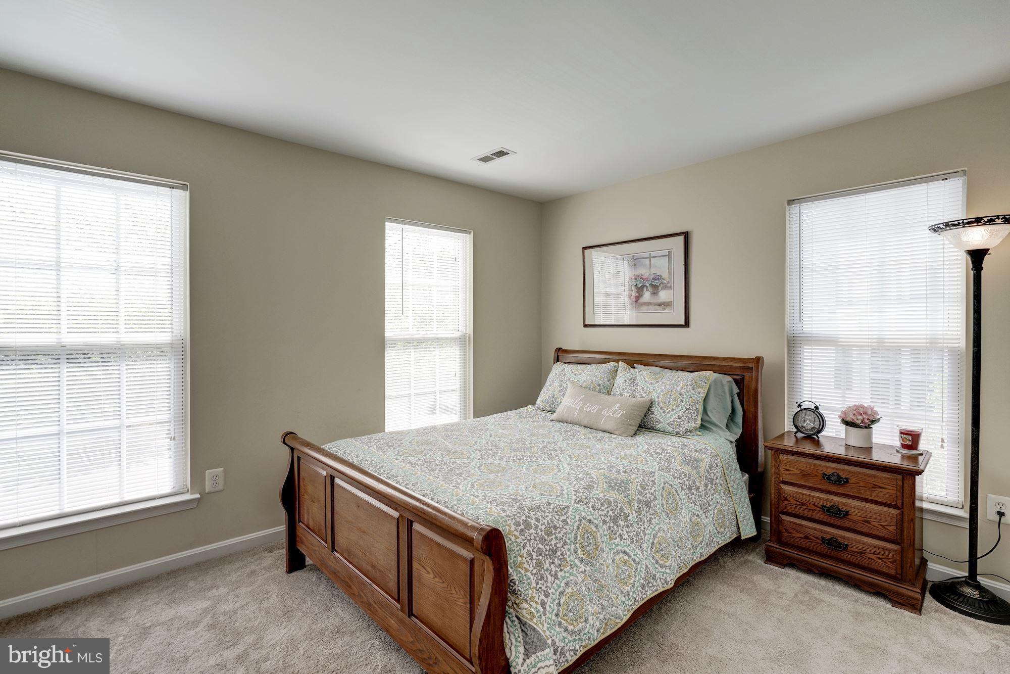 SOUTH RIDING - Residential