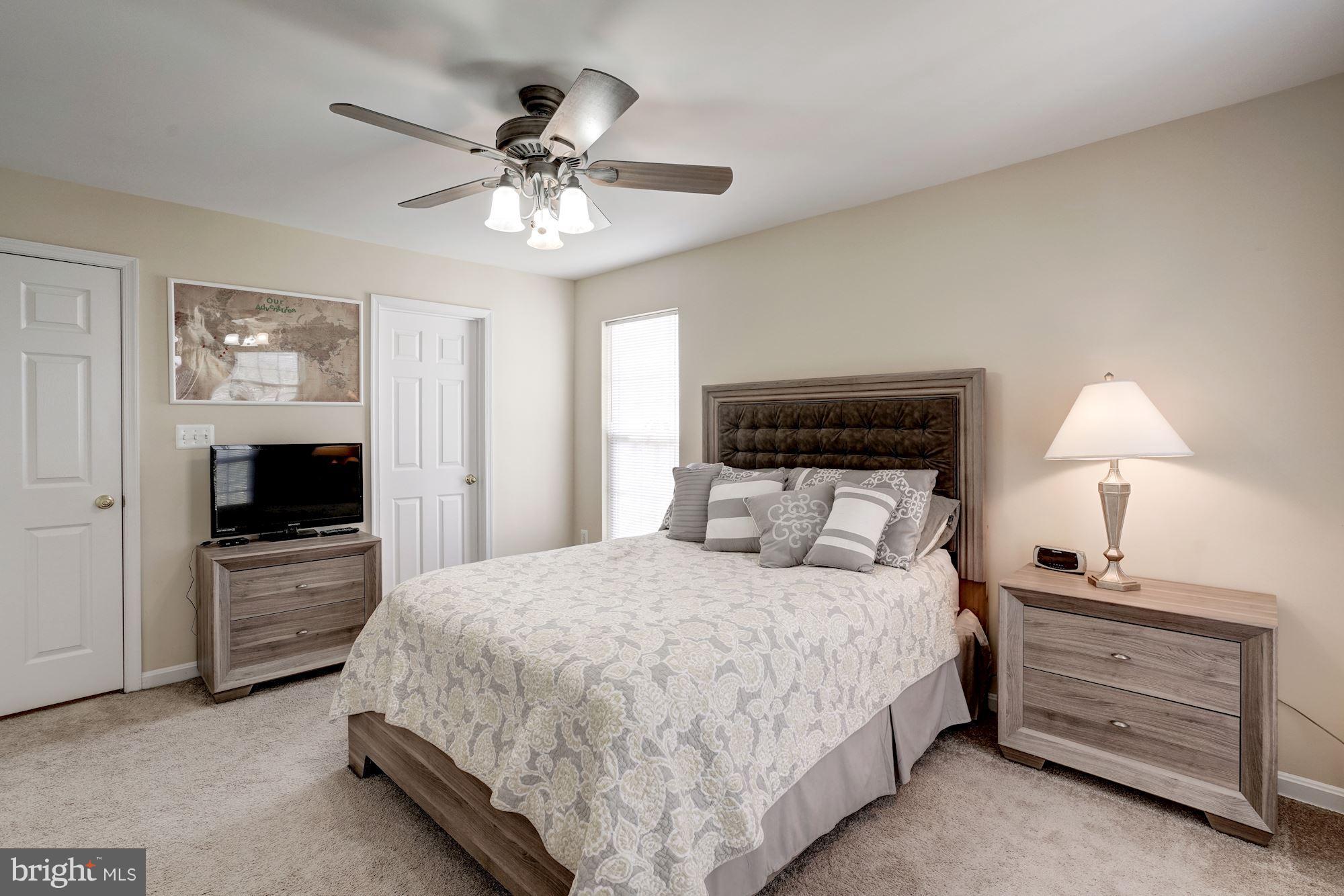 SOUTH RIDING - Residential