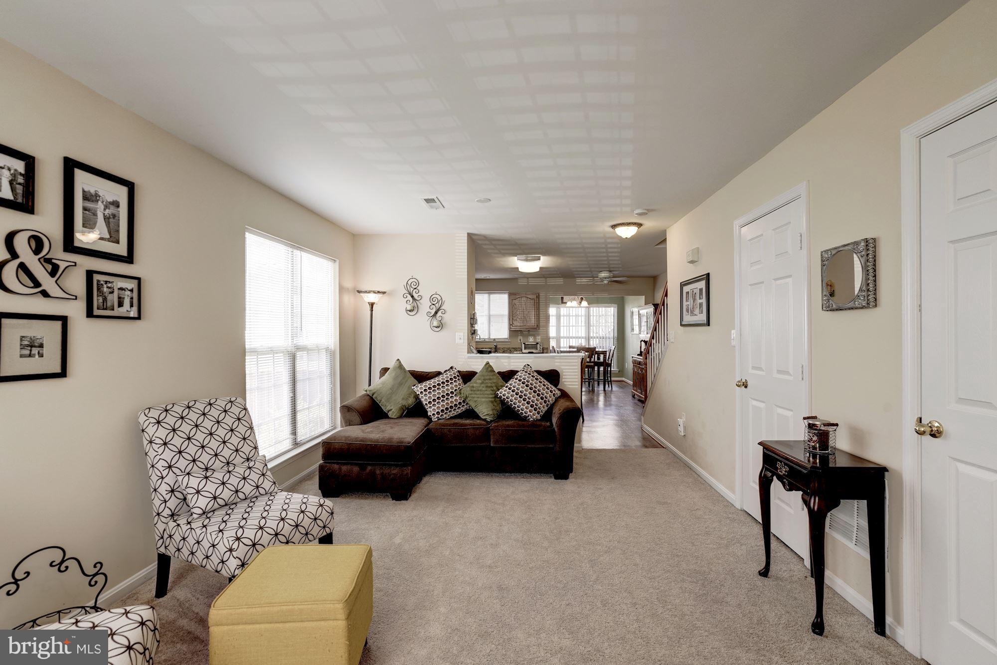 SOUTH RIDING - Residential