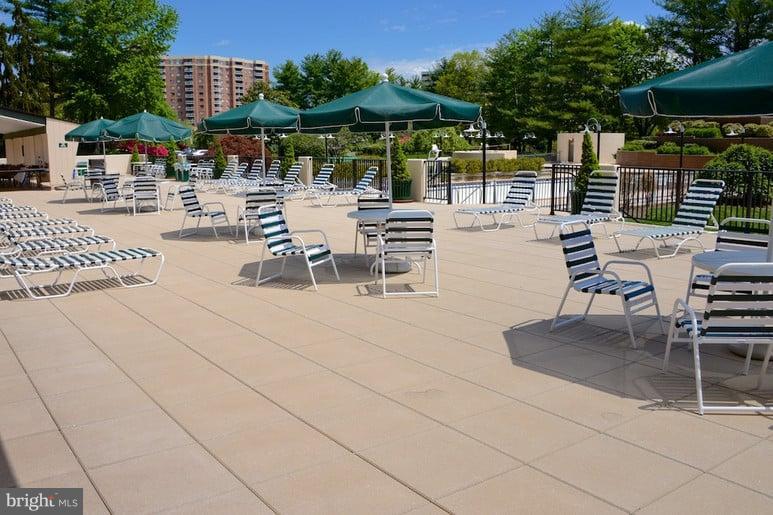 WATERGATE AT LANDMARK - Residential