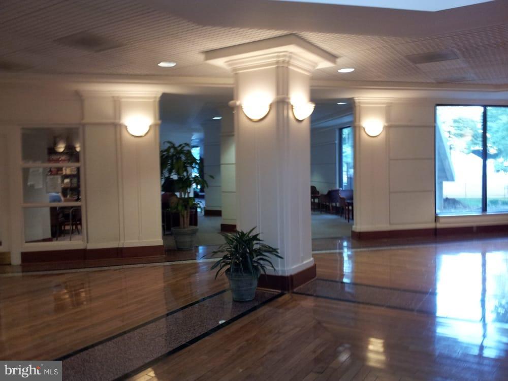 WATERGATE AT LANDMARK - Residential