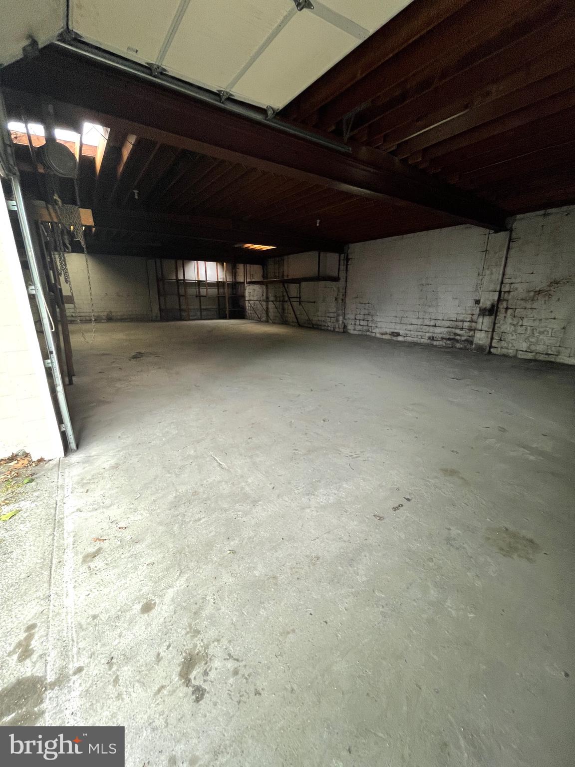 407 SOUTHWEST BOULEVARD