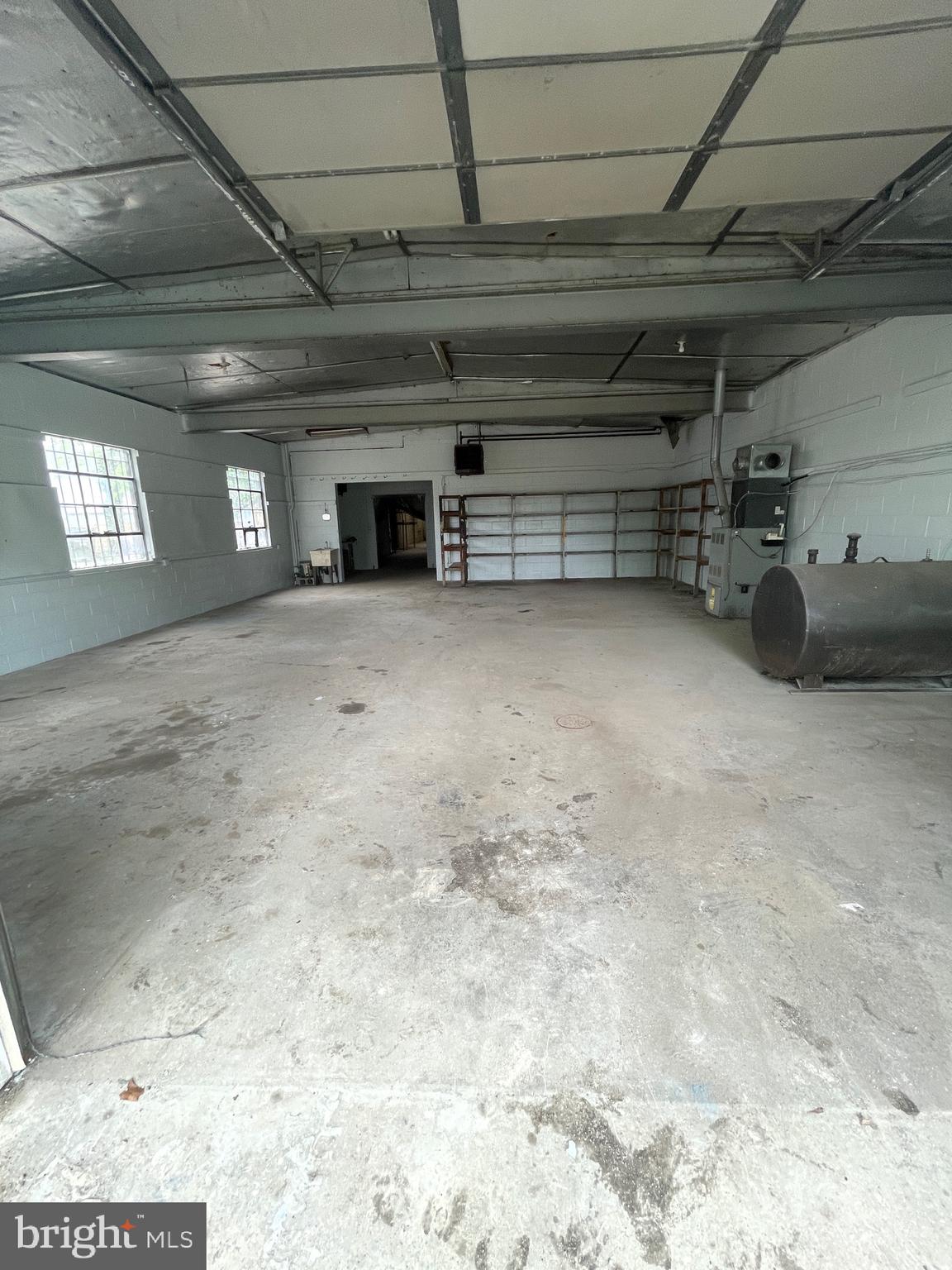 407 SOUTHWEST BOULEVARD