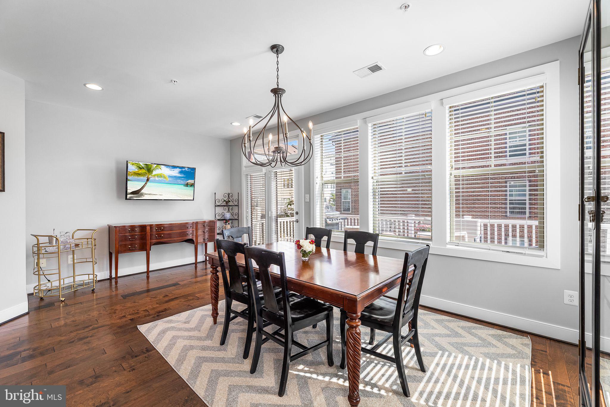 CROWN FARM - Residential