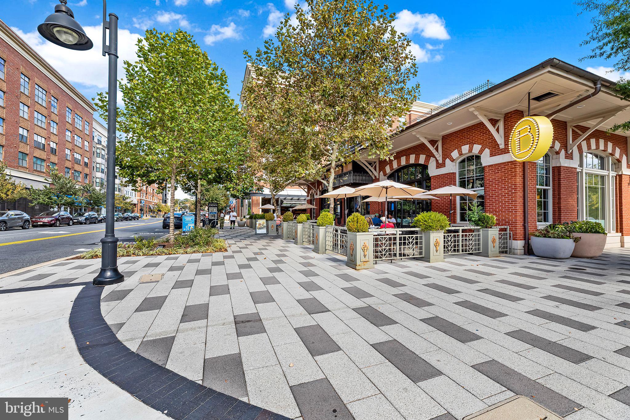 CROWN FARM - Residential