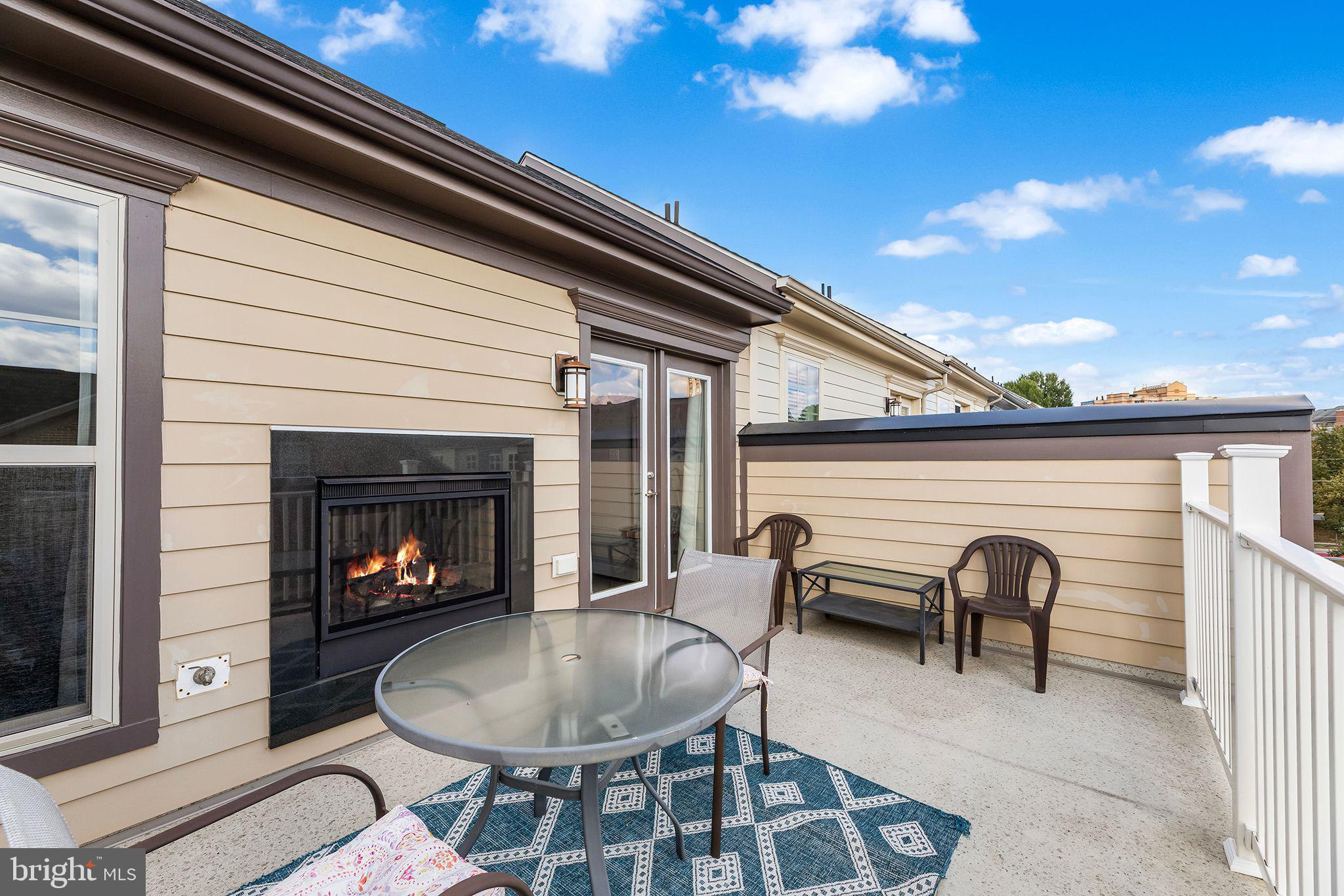 CROWN FARM - Residential