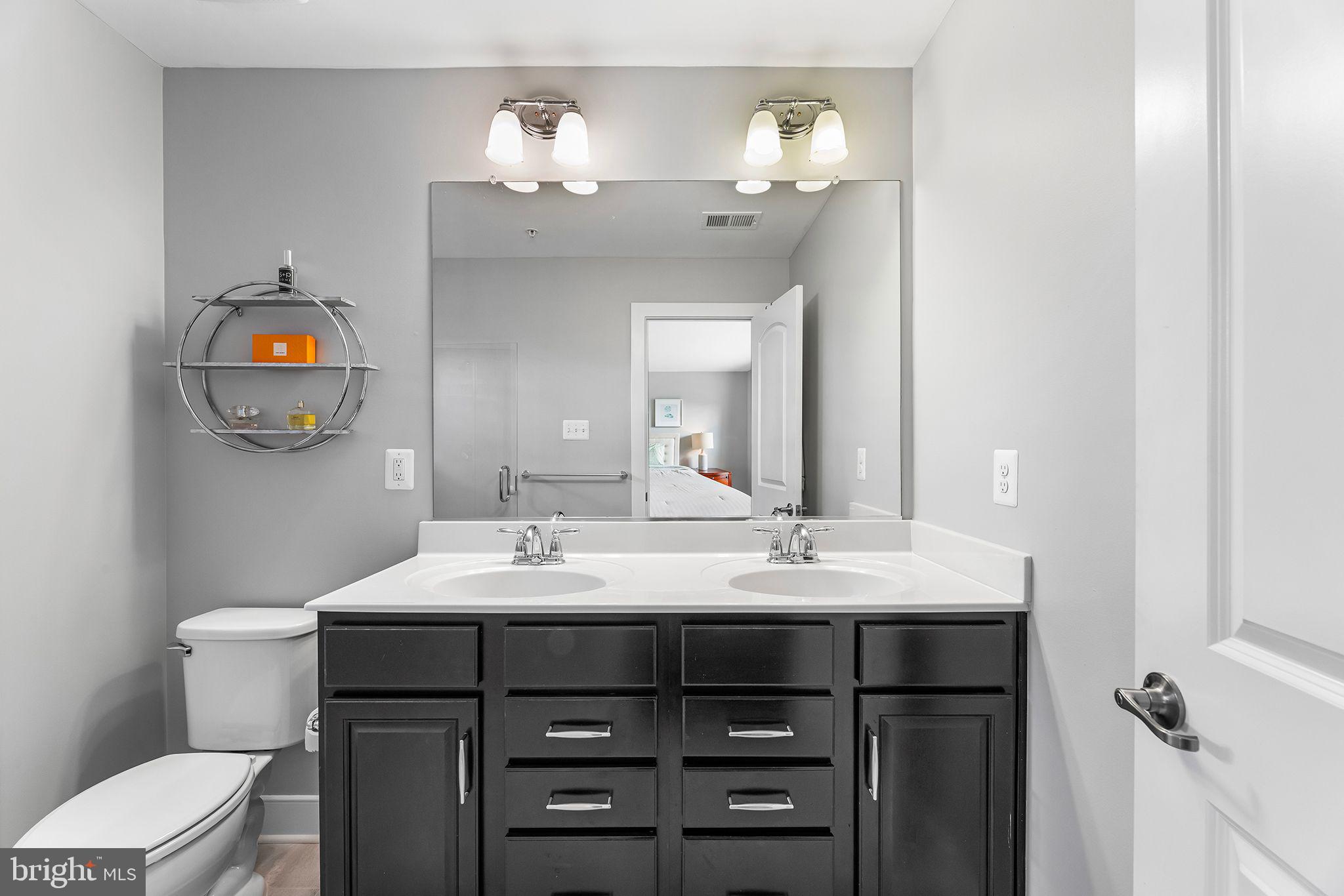 CROWN FARM - Residential