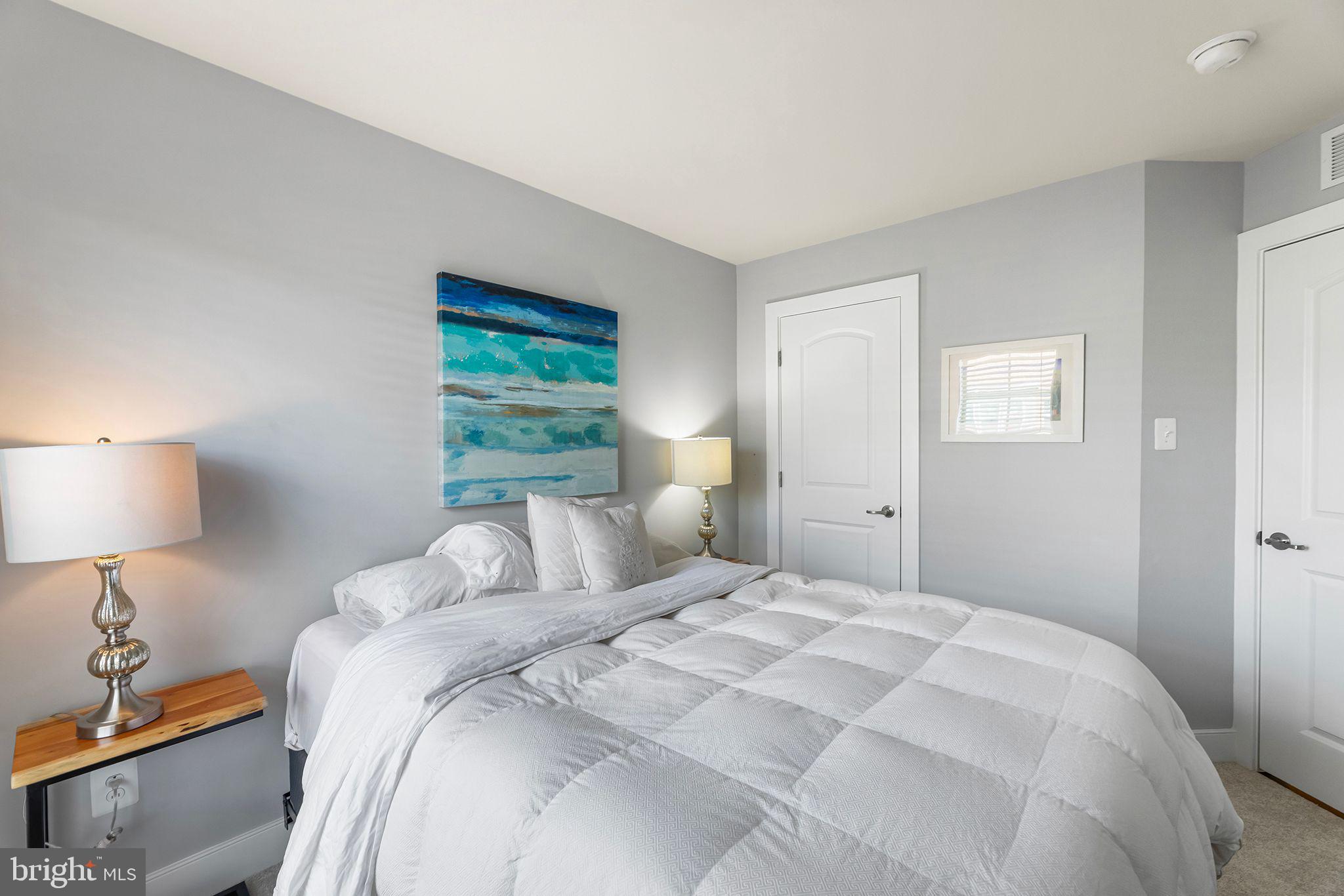 CROWN FARM - Residential