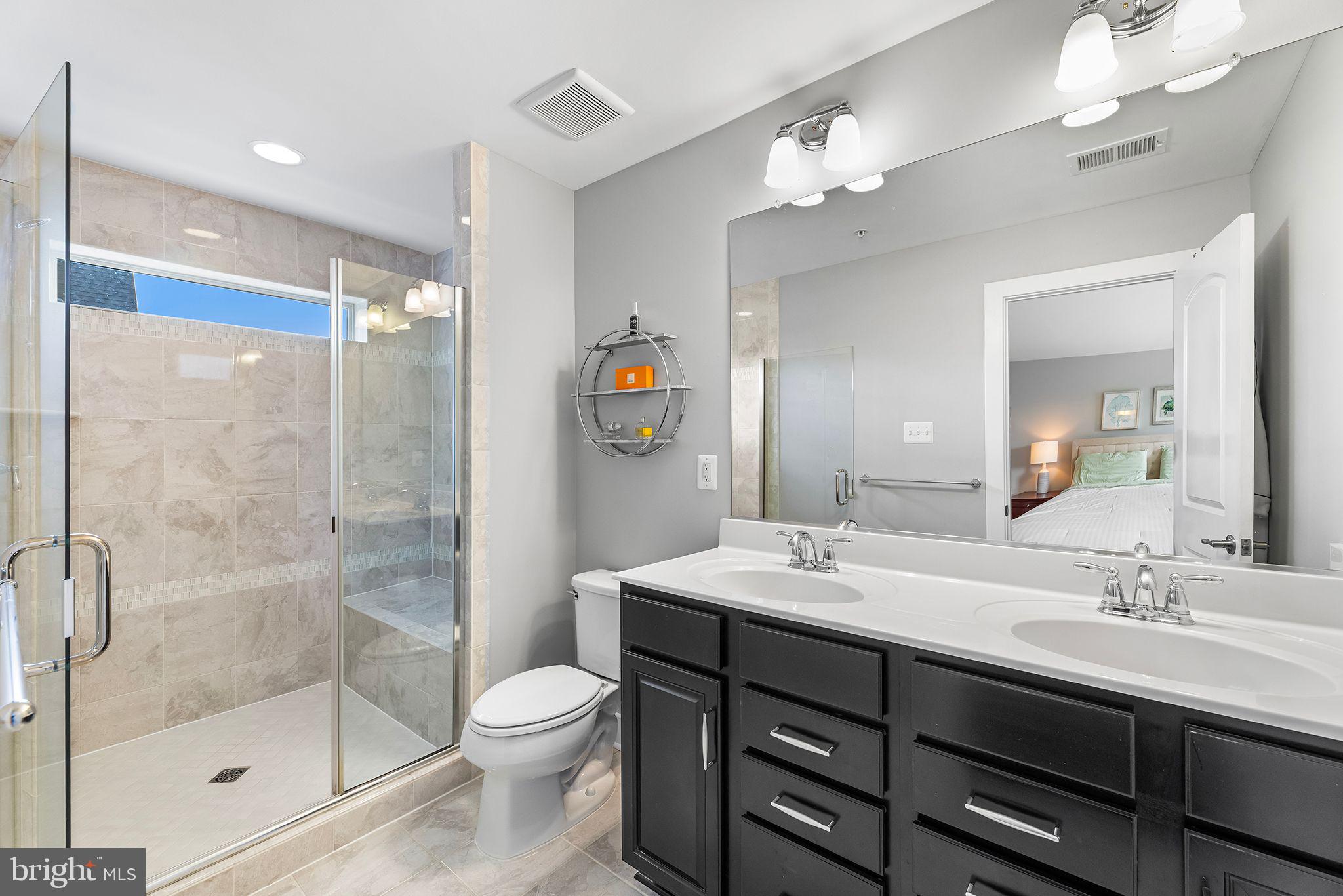 CROWN FARM - Residential