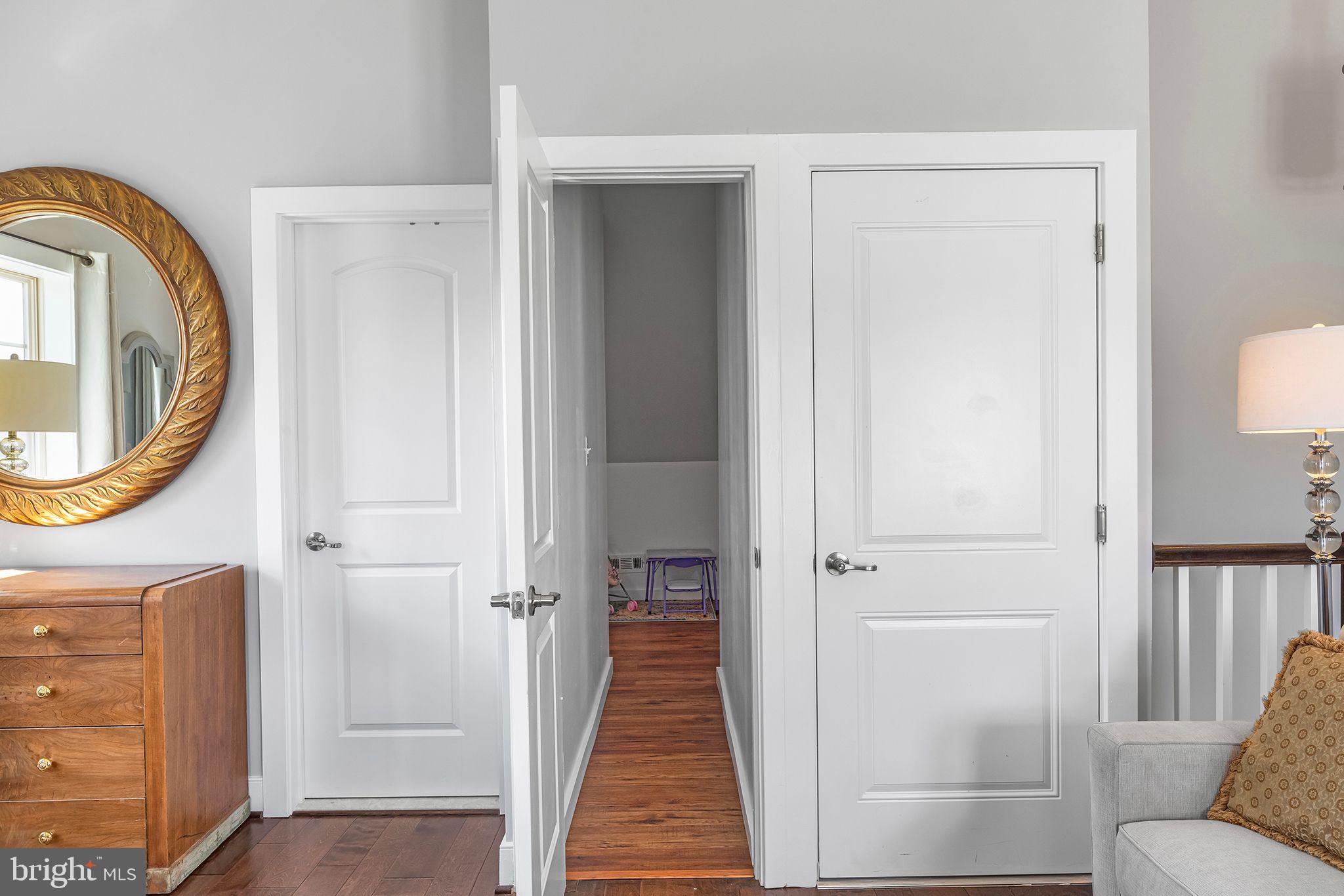 CROWN FARM - Residential