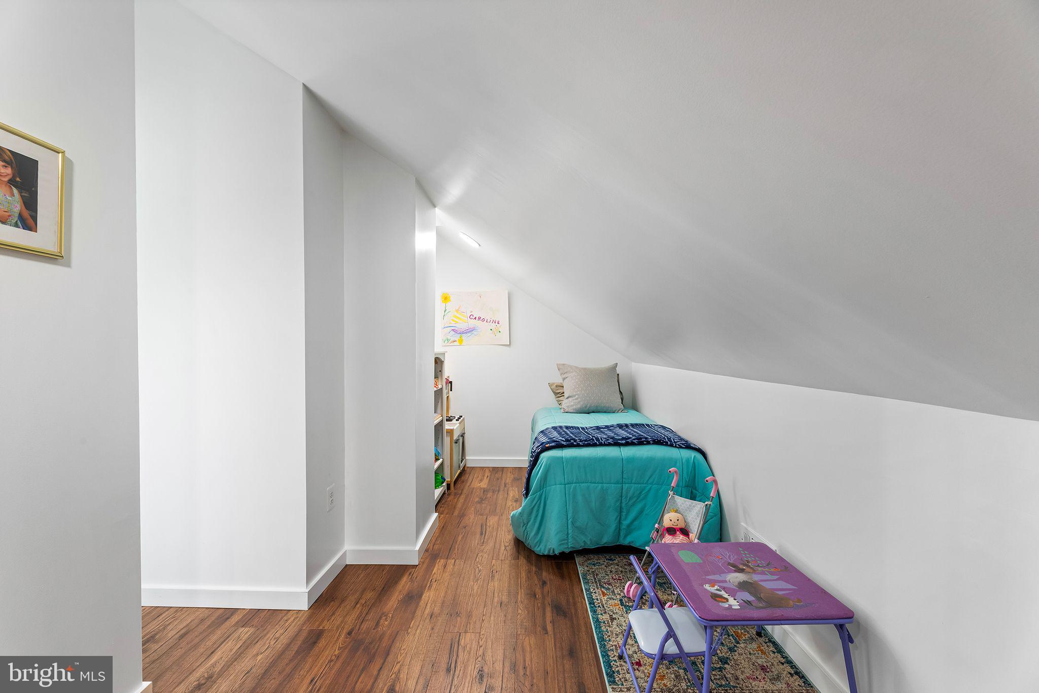 CROWN FARM - Residential