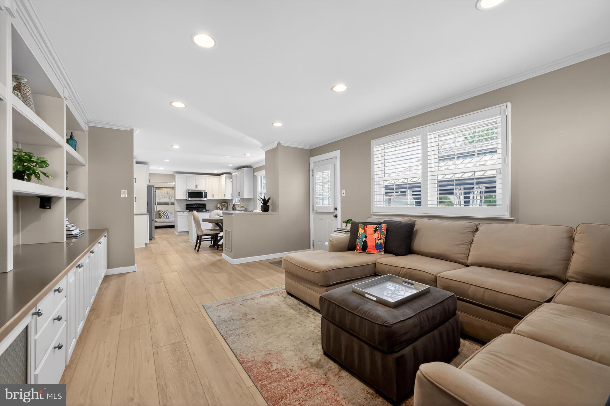 1758 FIRESIDE LANE