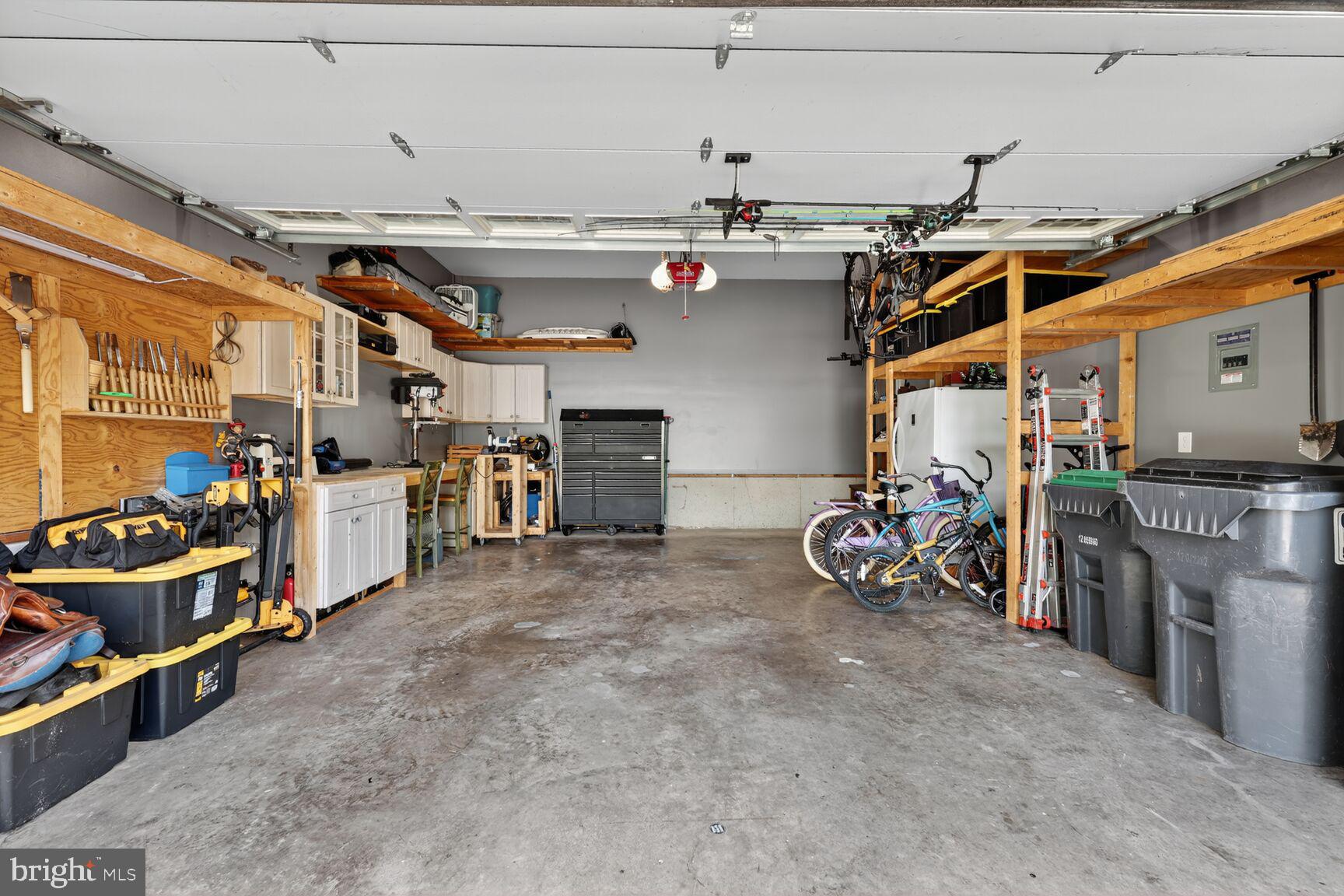 STAFFORD LAKES VILLAGE - Residential