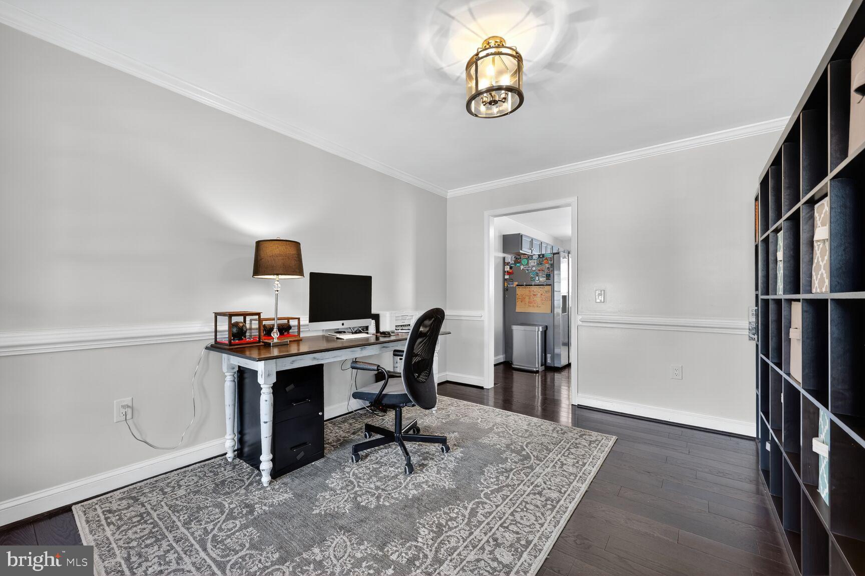 9 ROLLINGSIDE DRIVE