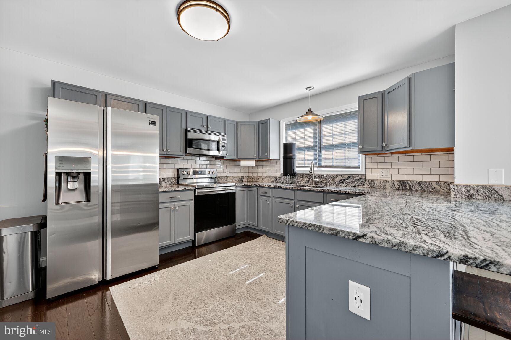 STAFFORD LAKES VILLAGE - Residential