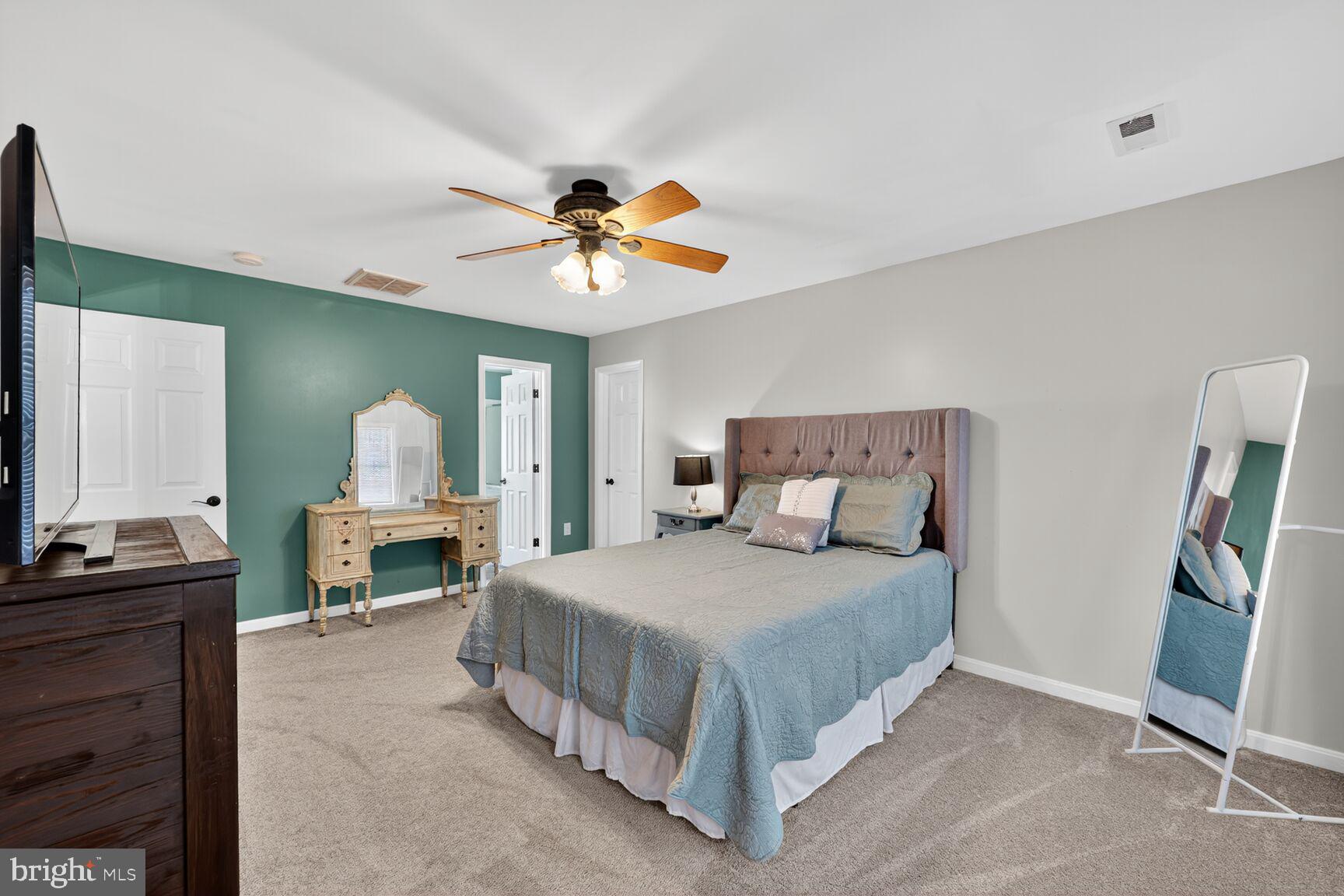 STAFFORD LAKES VILLAGE - Residential