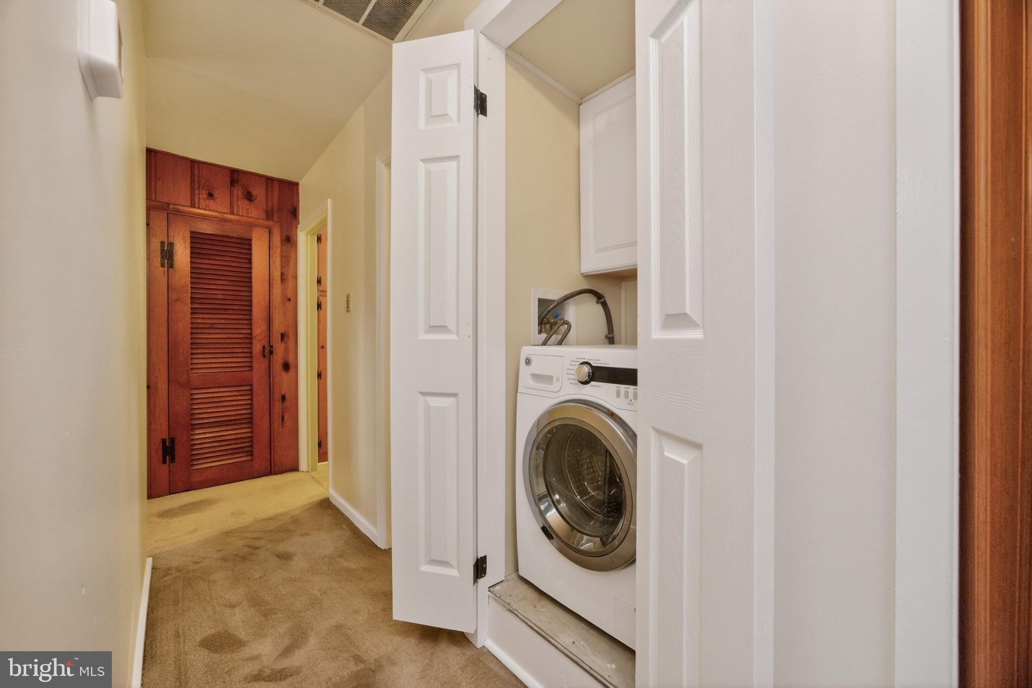 MEADOWBROOK - Residential