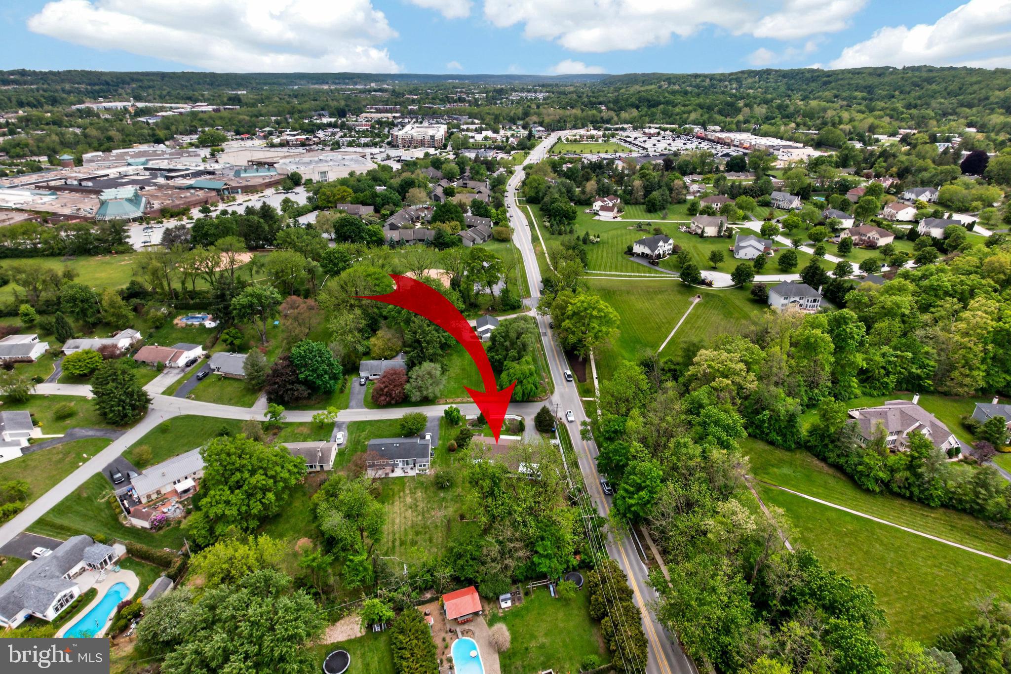 MEADOWBROOK - Residential