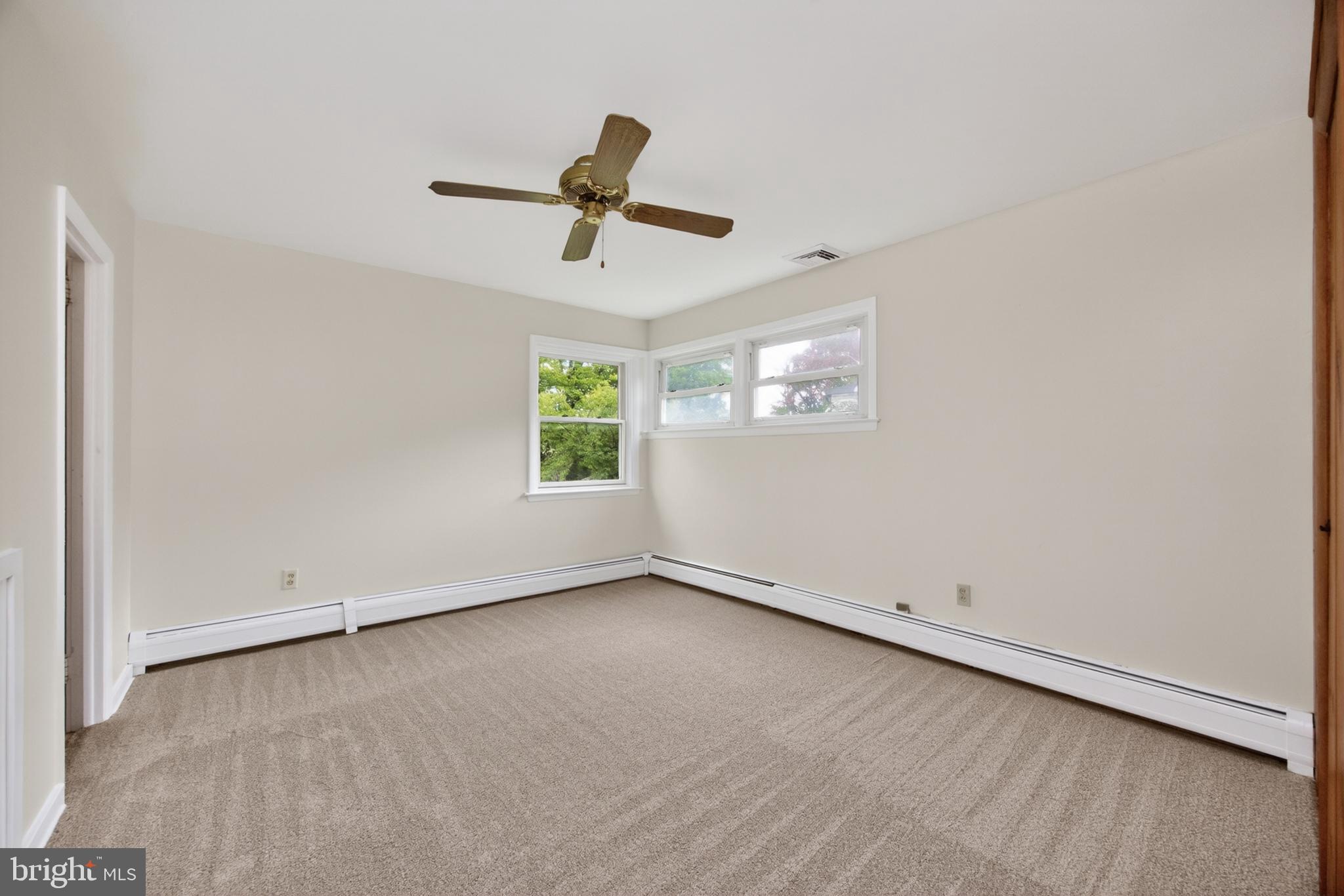 MEADOWBROOK - Residential