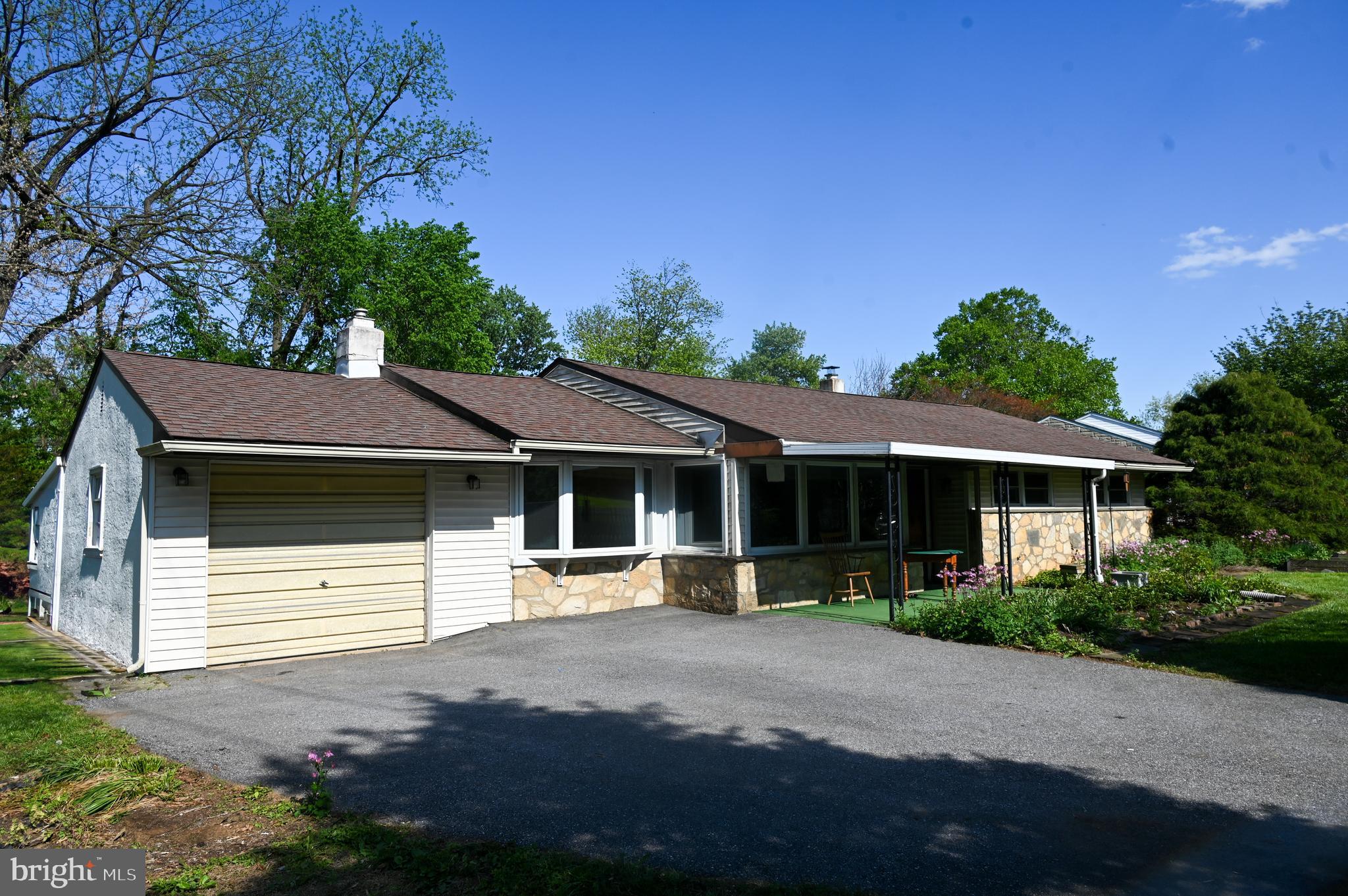 221 HILLSIDE DRIVE