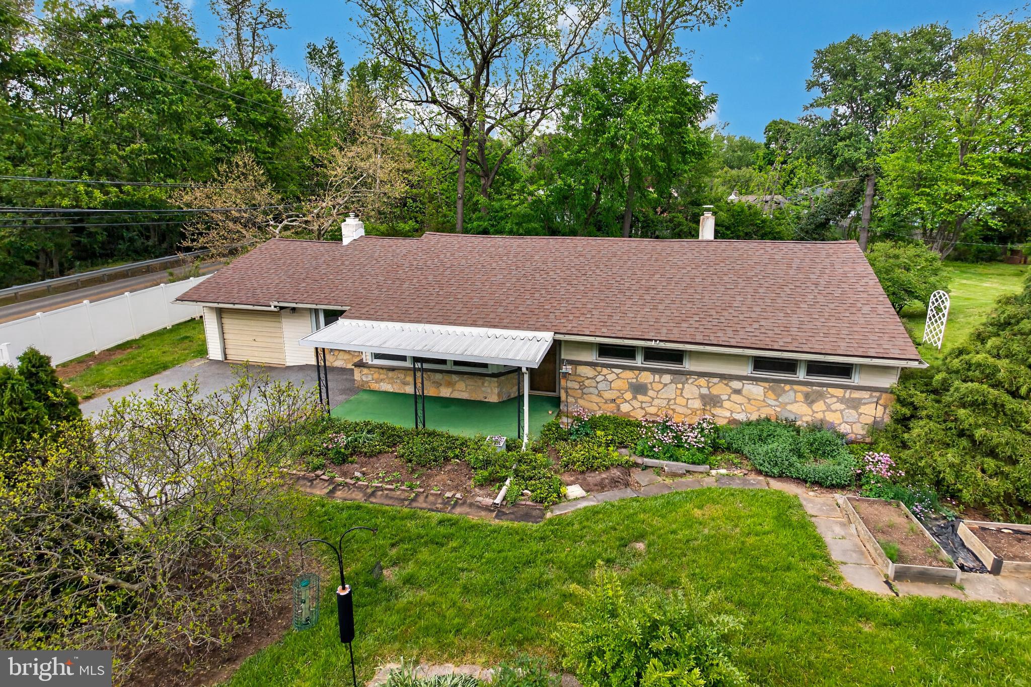 MEADOWBROOK - Residential