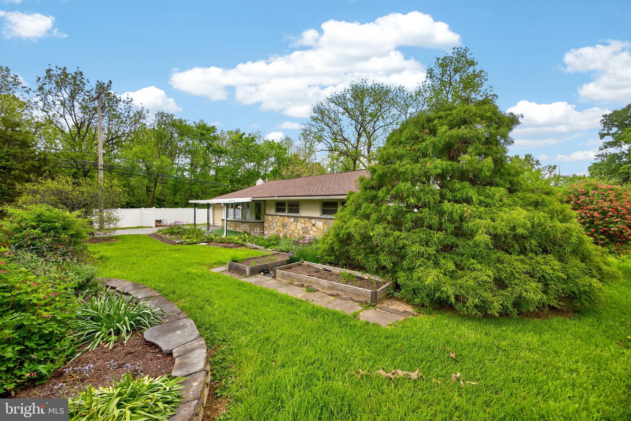 MEADOWBROOK - Residential