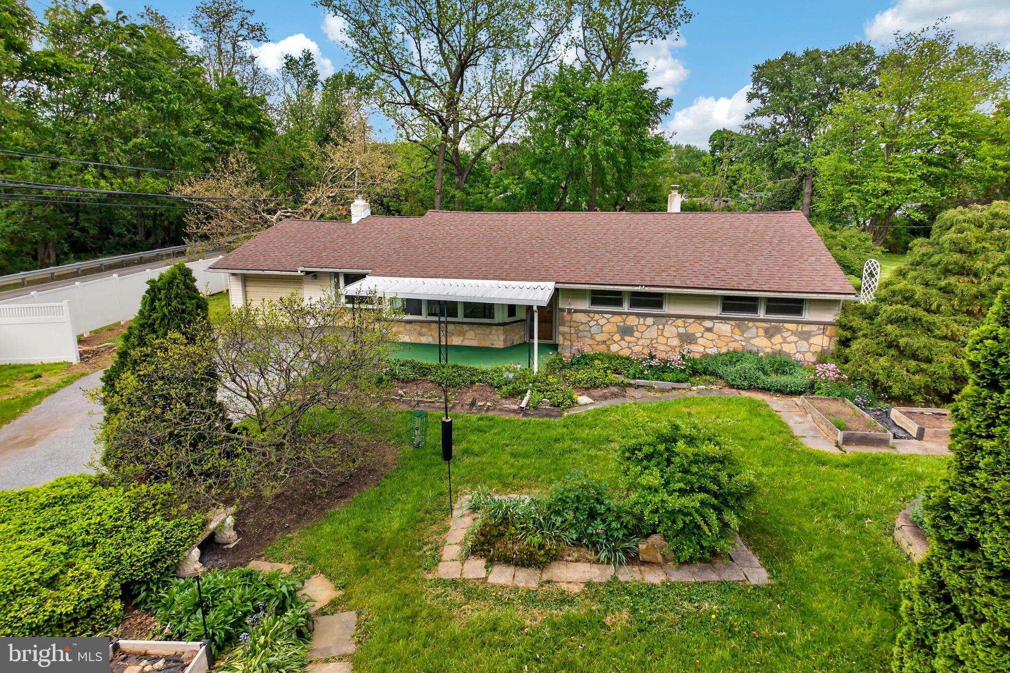 MEADOWBROOK - Residential
