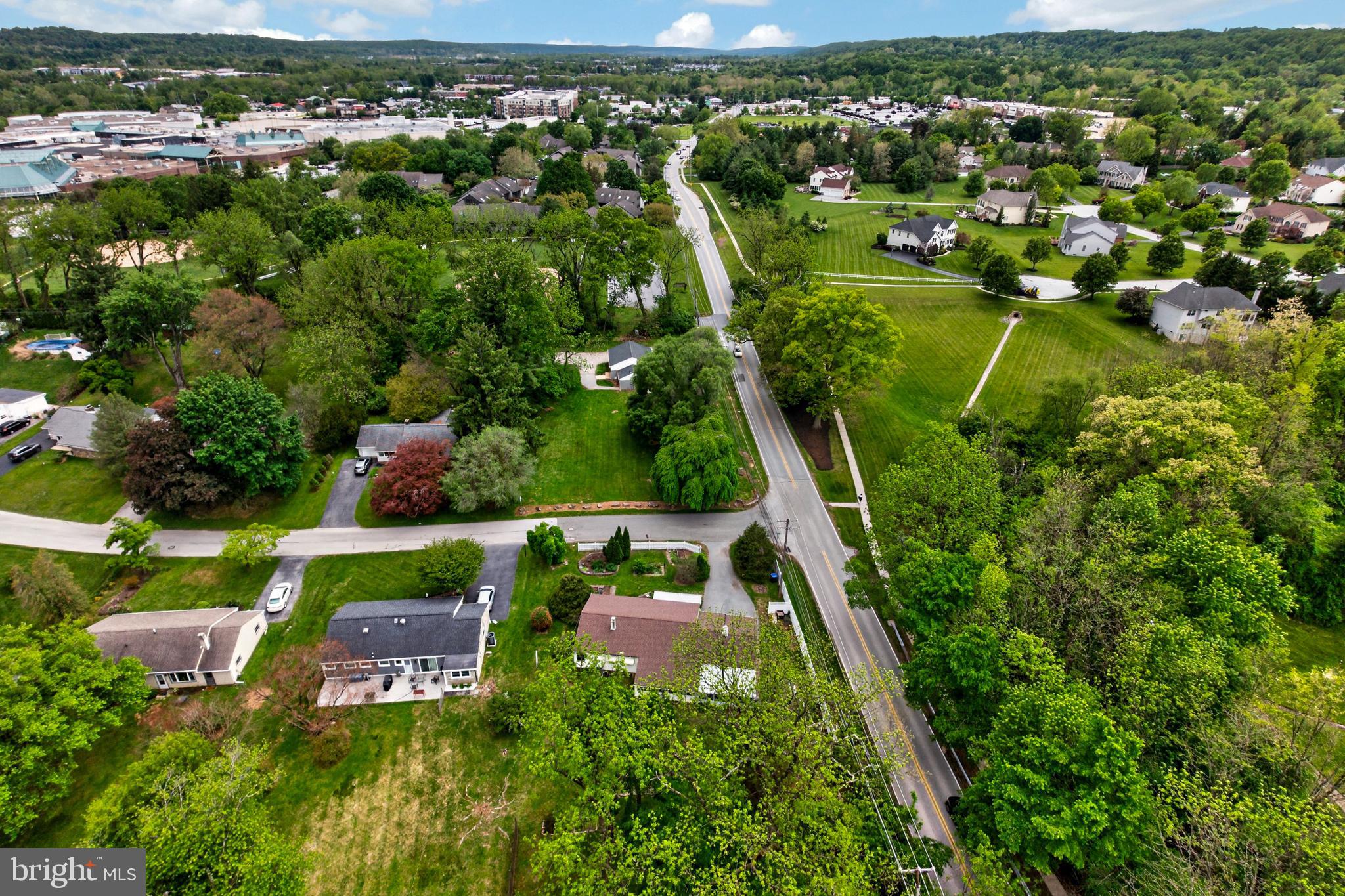 MEADOWBROOK - Residential