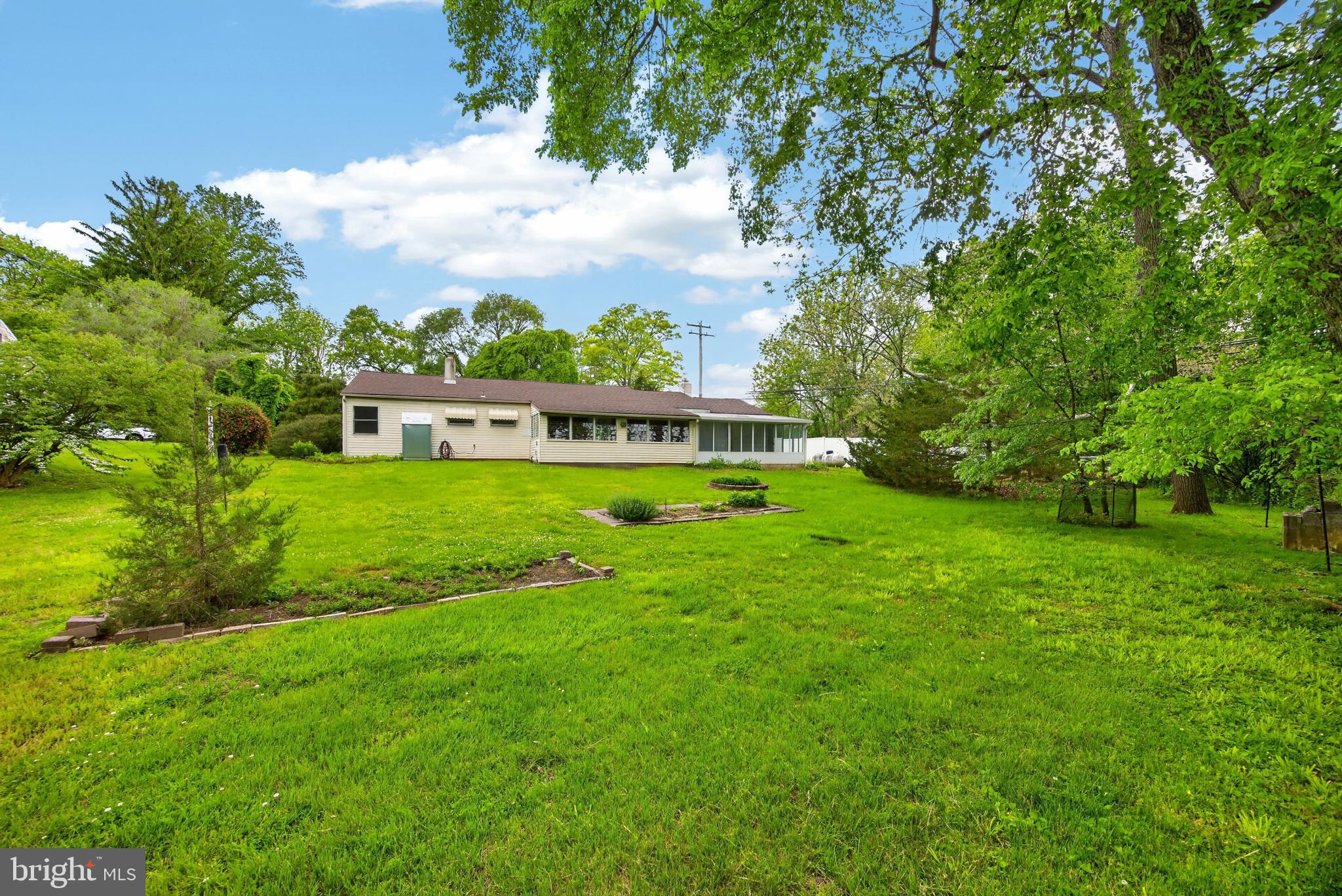 MEADOWBROOK - Residential