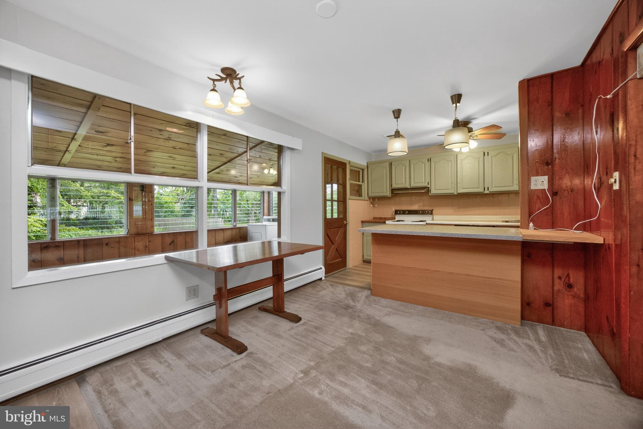 MEADOWBROOK - Residential