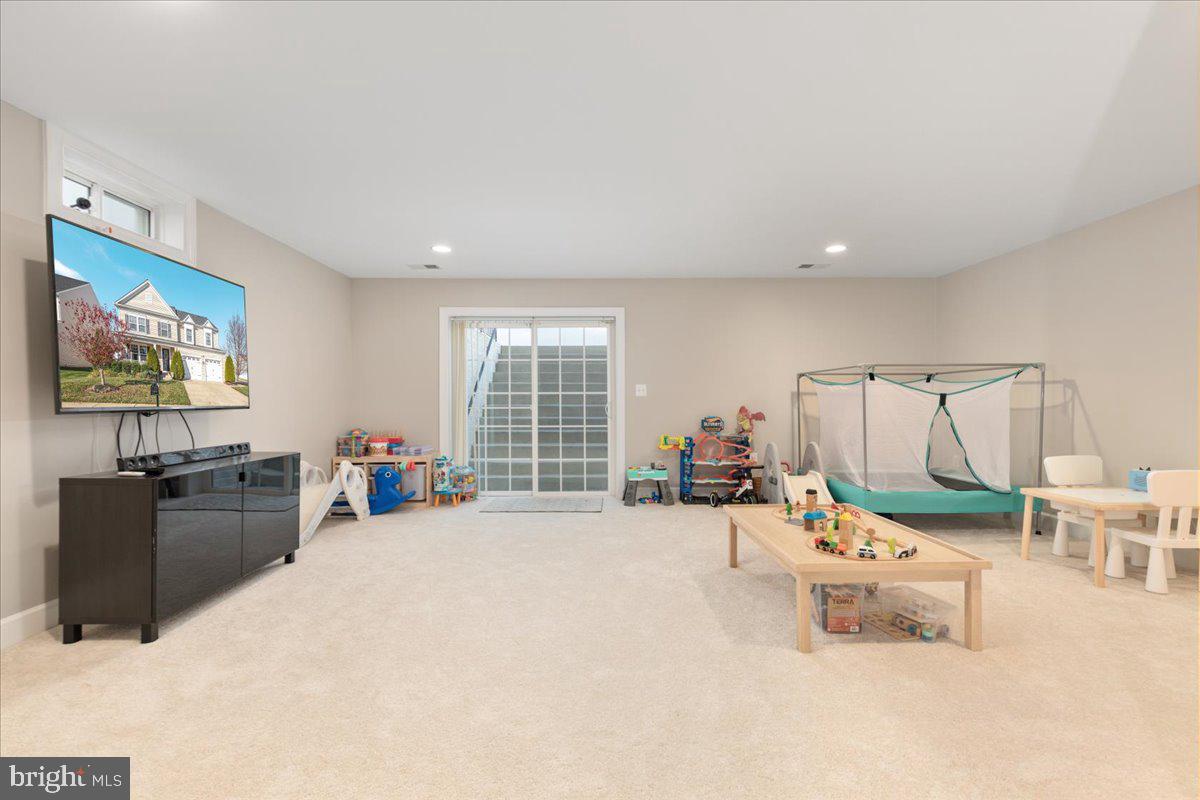 HOPE HILL CROSSING - Residential