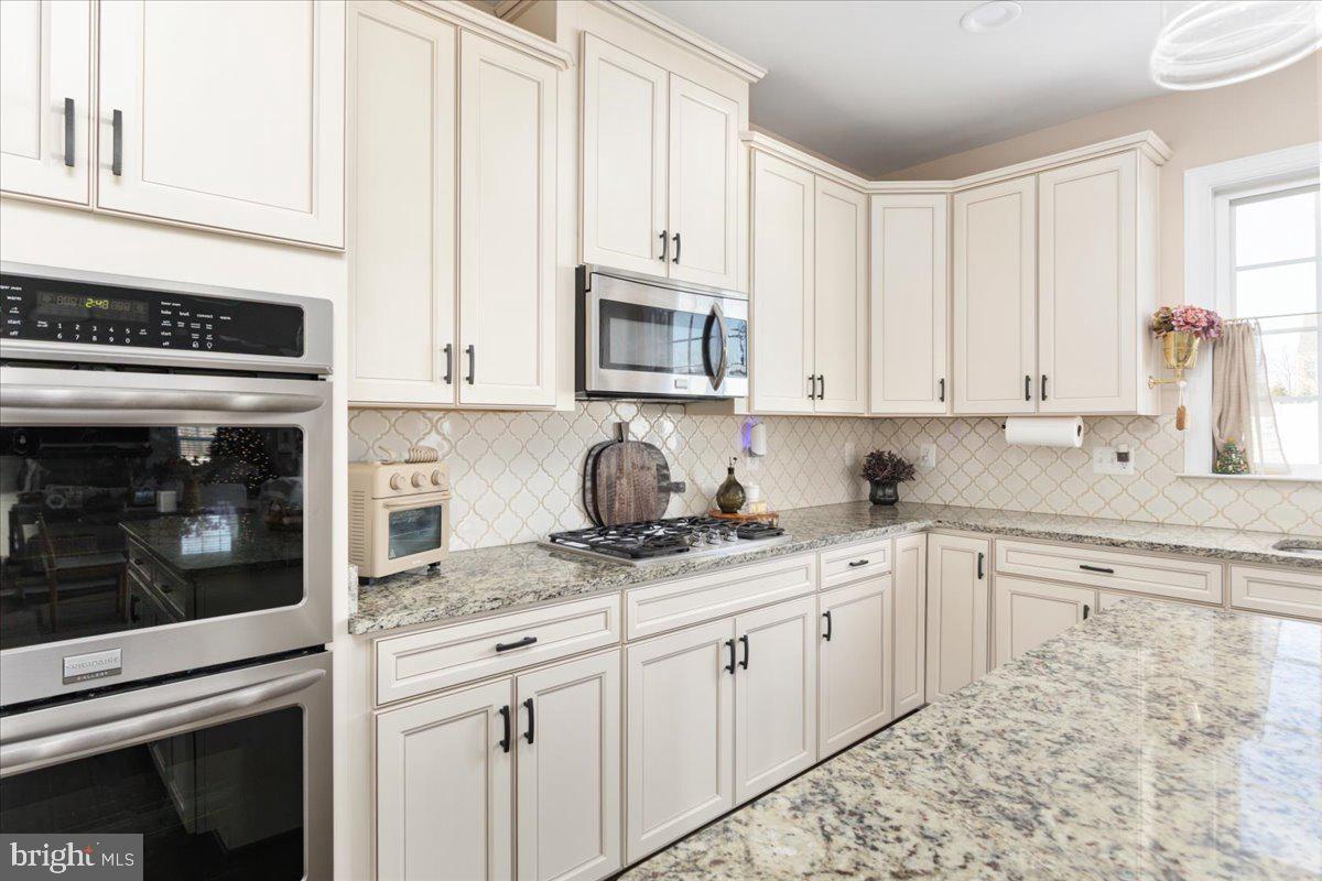 HOPE HILL CROSSING - Residential