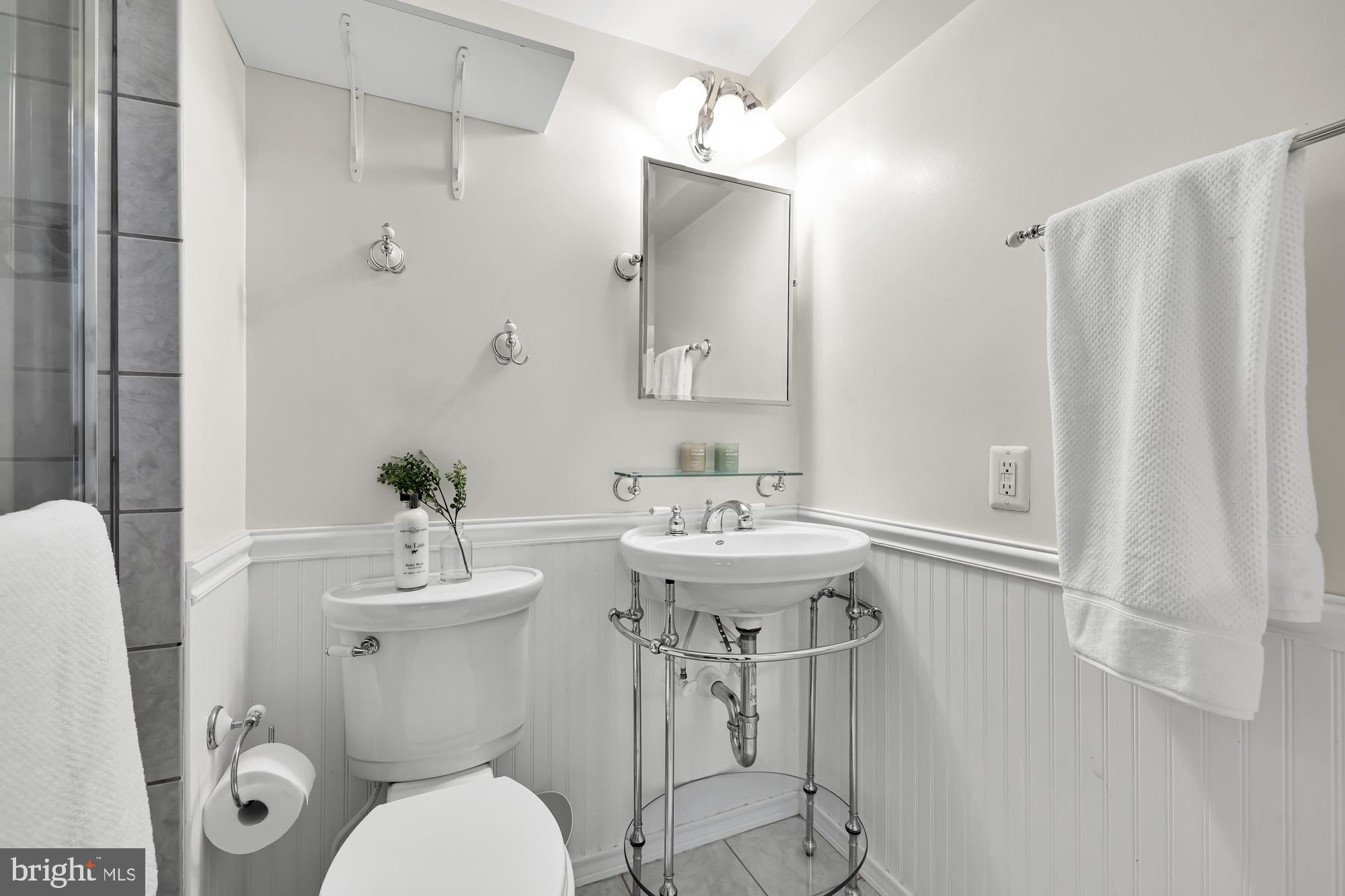 THE COLONIES - Residential