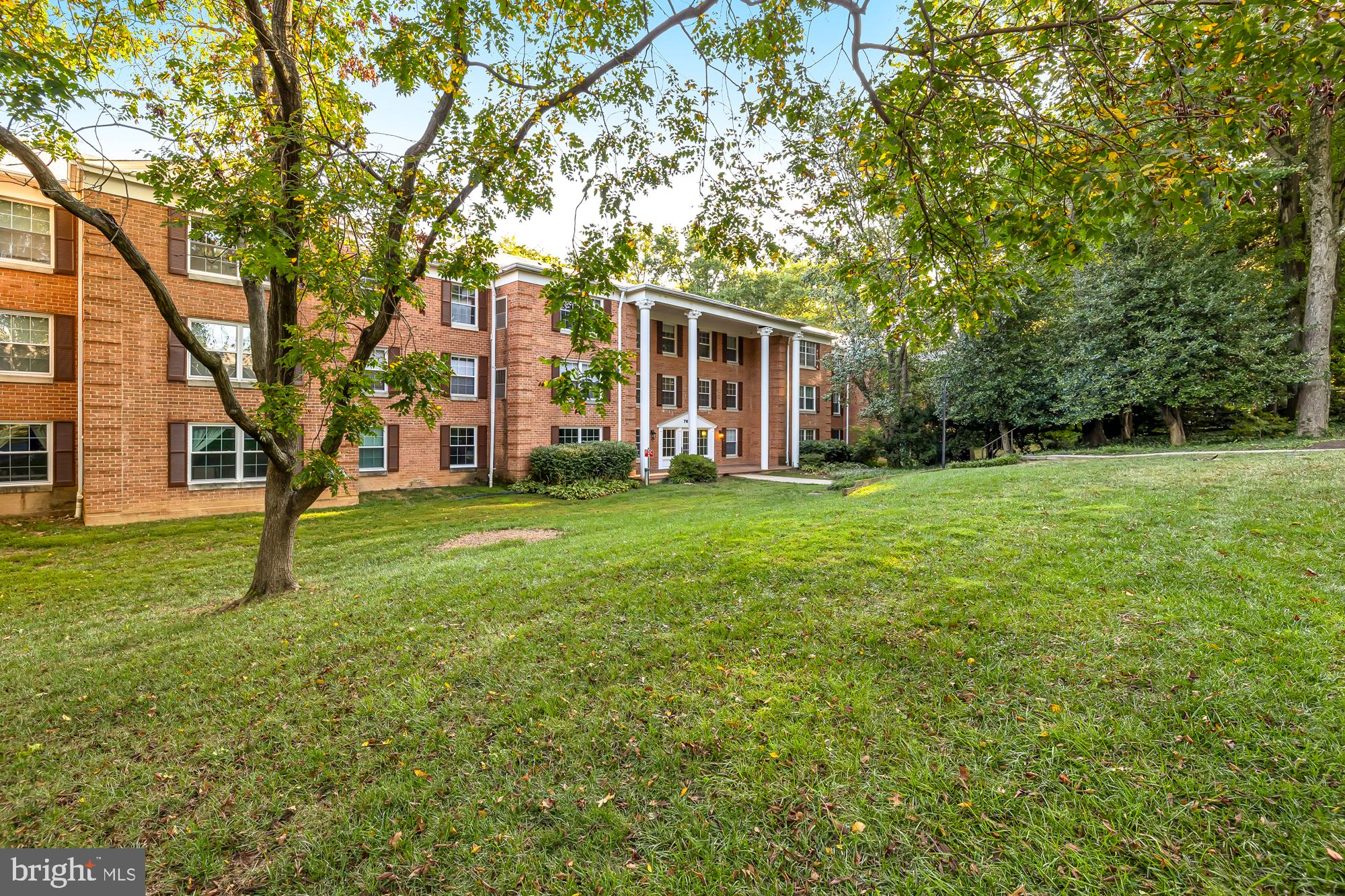 THE COLONIES - Residential