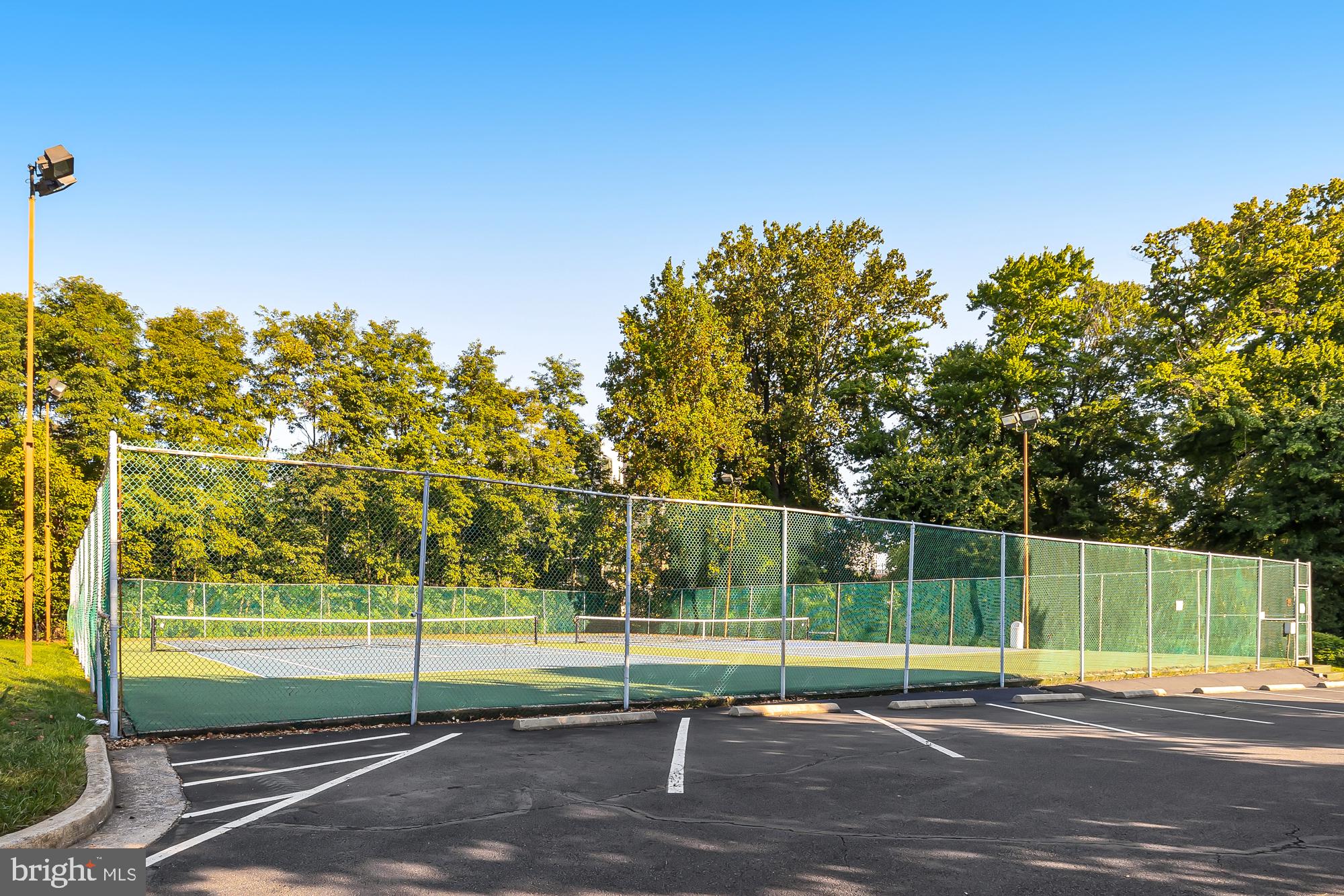 THE COLONIES - Residential