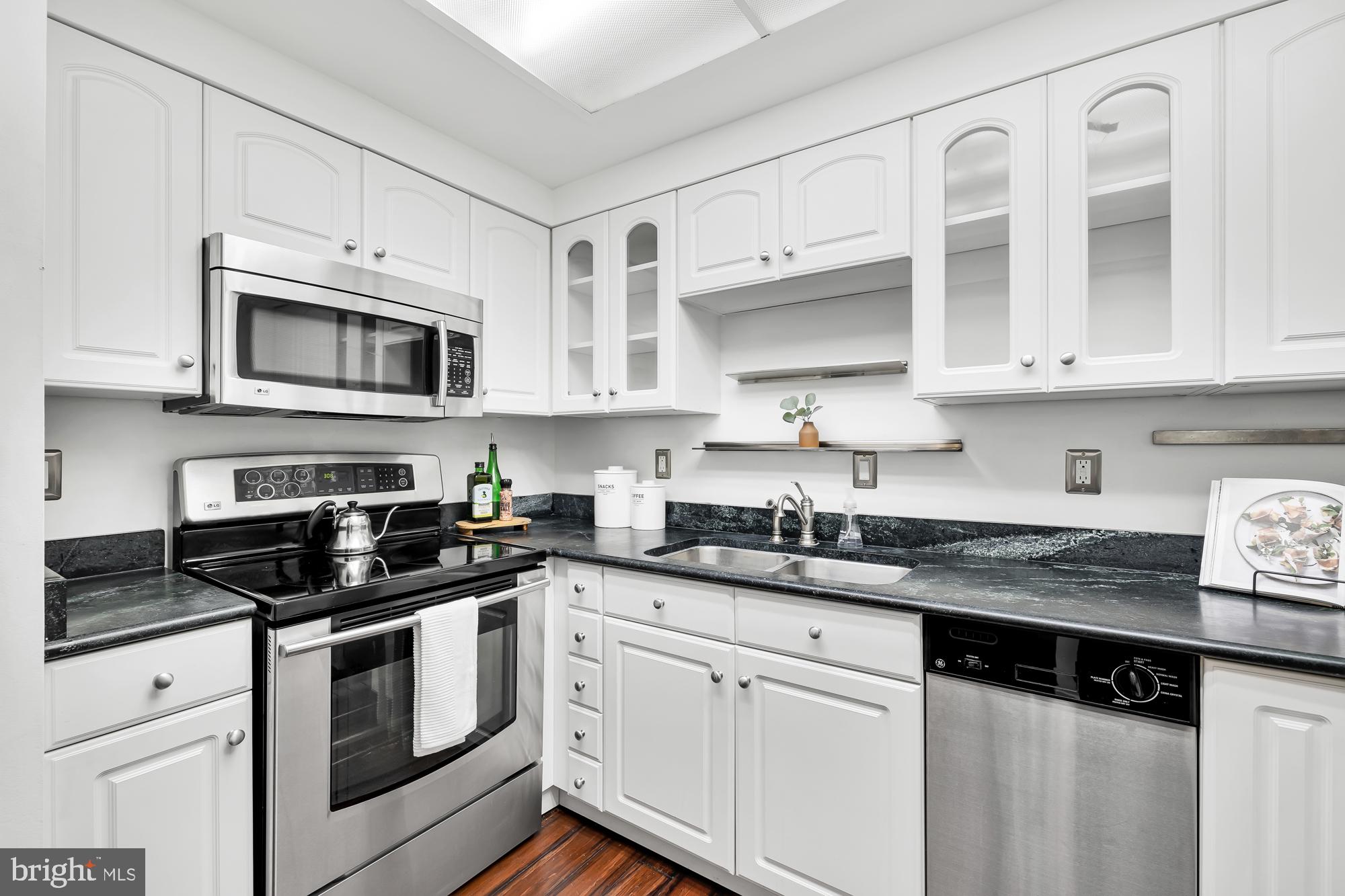 THE COLONIES - Residential