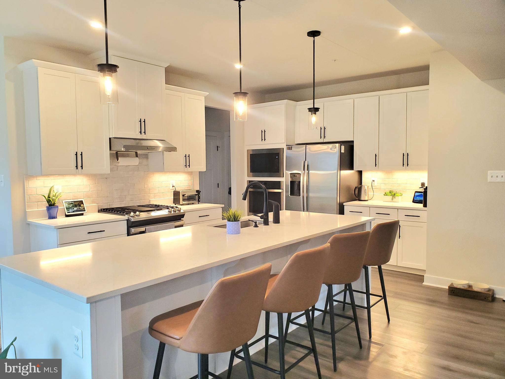 LAKE LINGANORE - Residential Lease