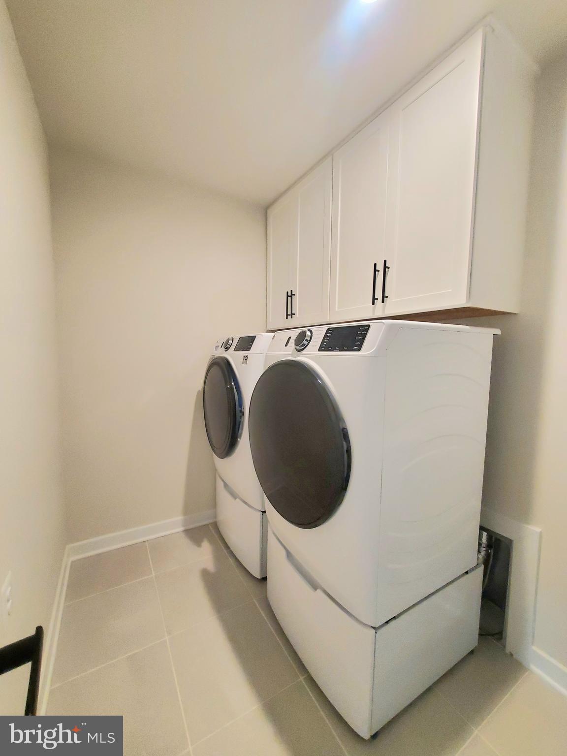 LAKE LINGANORE - Residential Lease