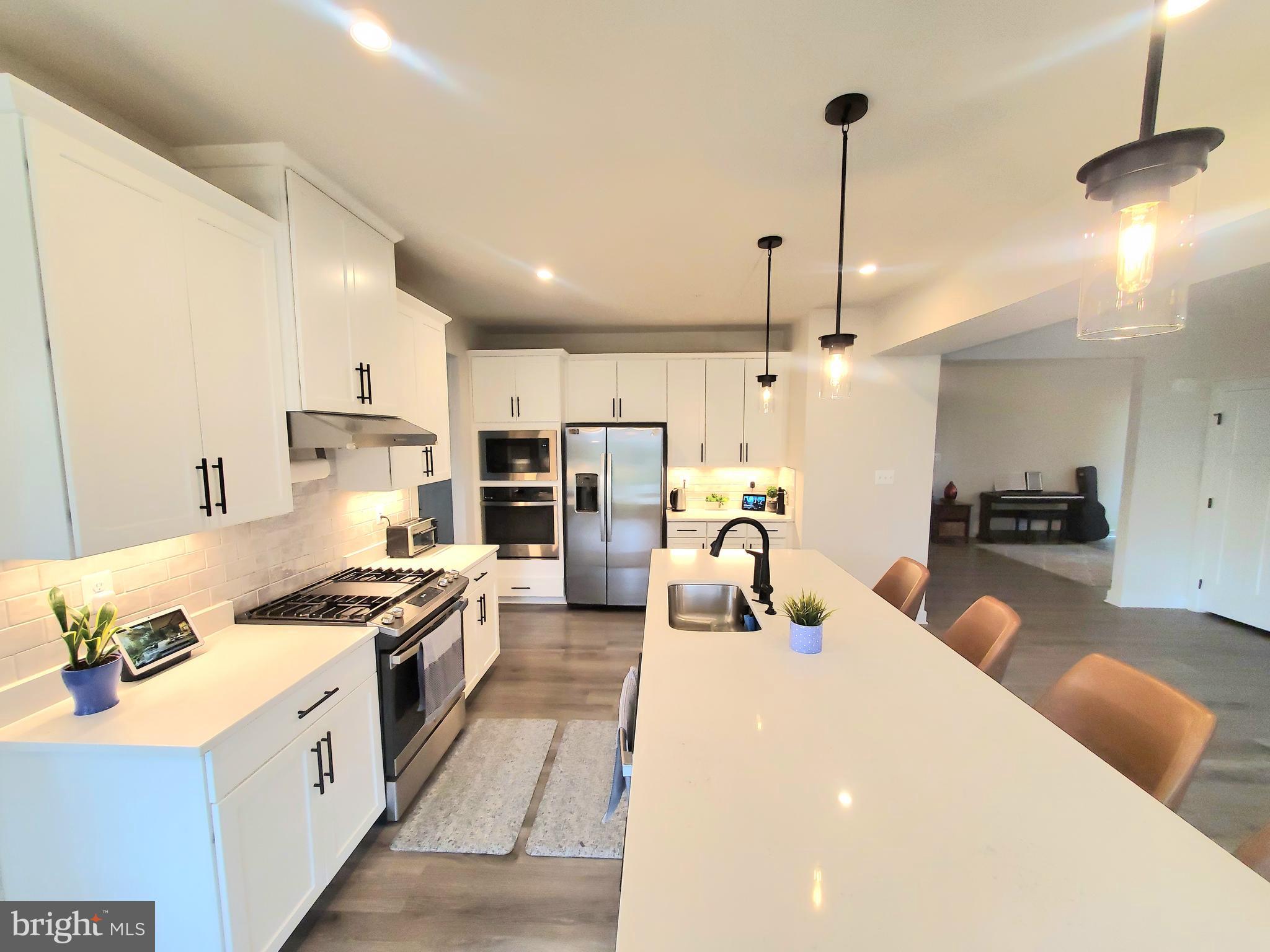 LAKE LINGANORE - Residential Lease