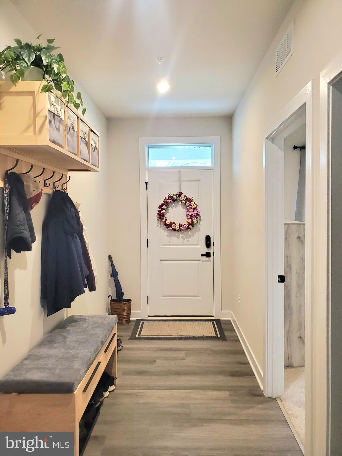 LAKE LINGANORE - Residential Lease