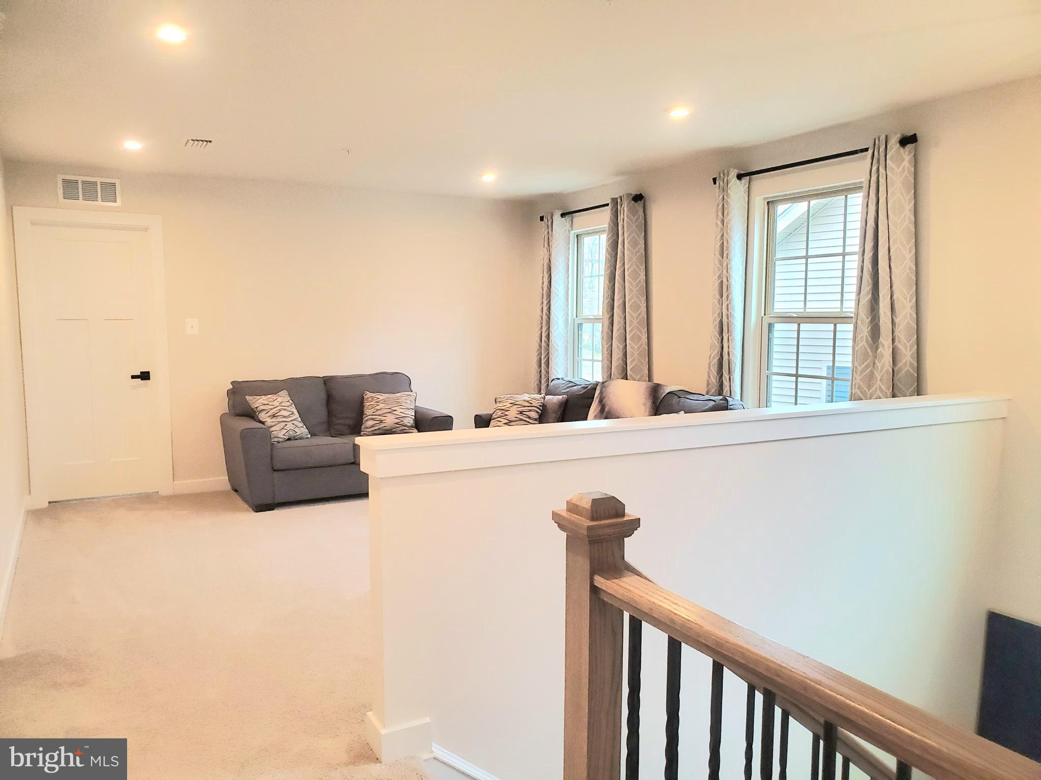 LAKE LINGANORE - Residential Lease