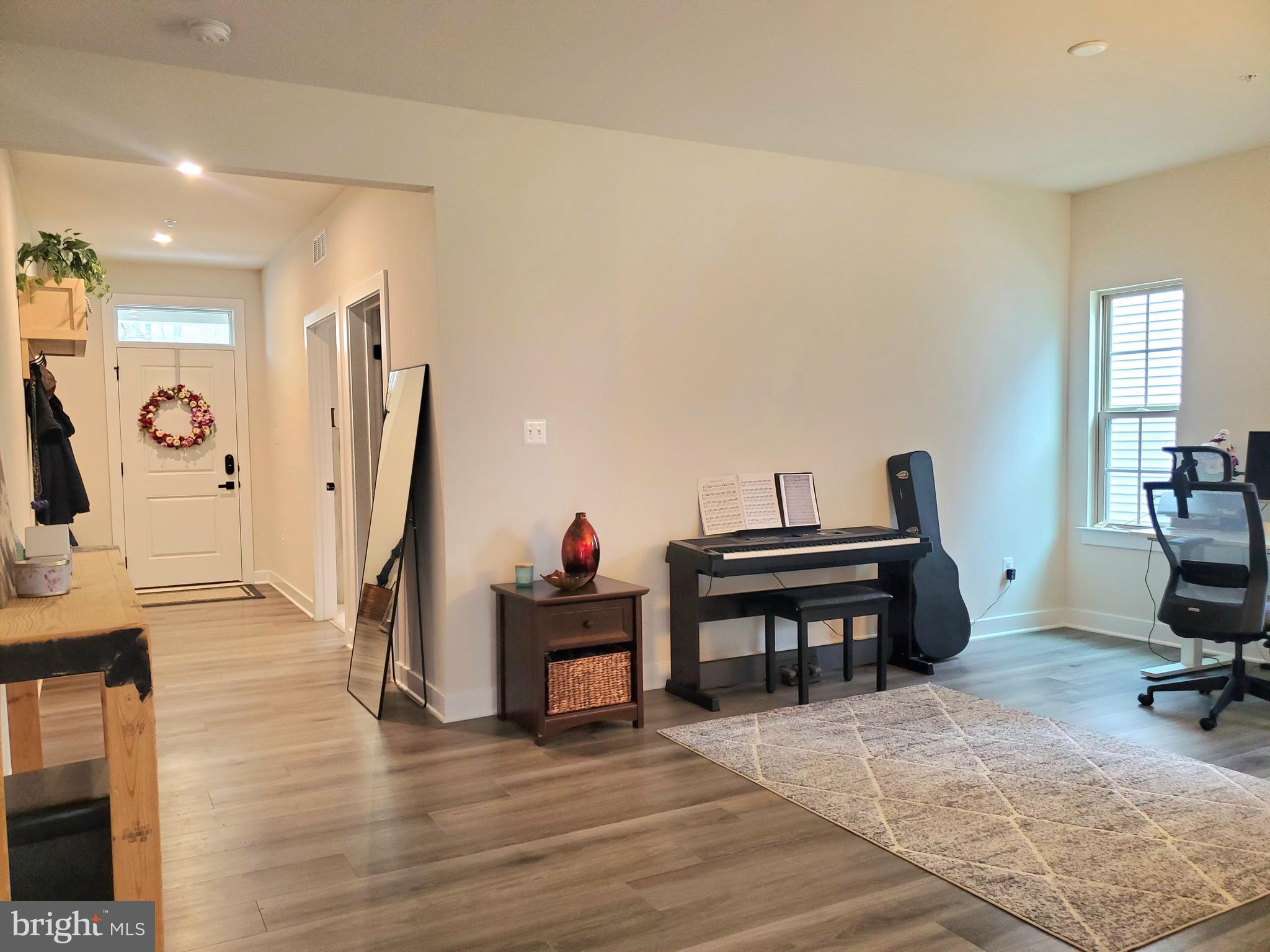 LAKE LINGANORE - Residential Lease