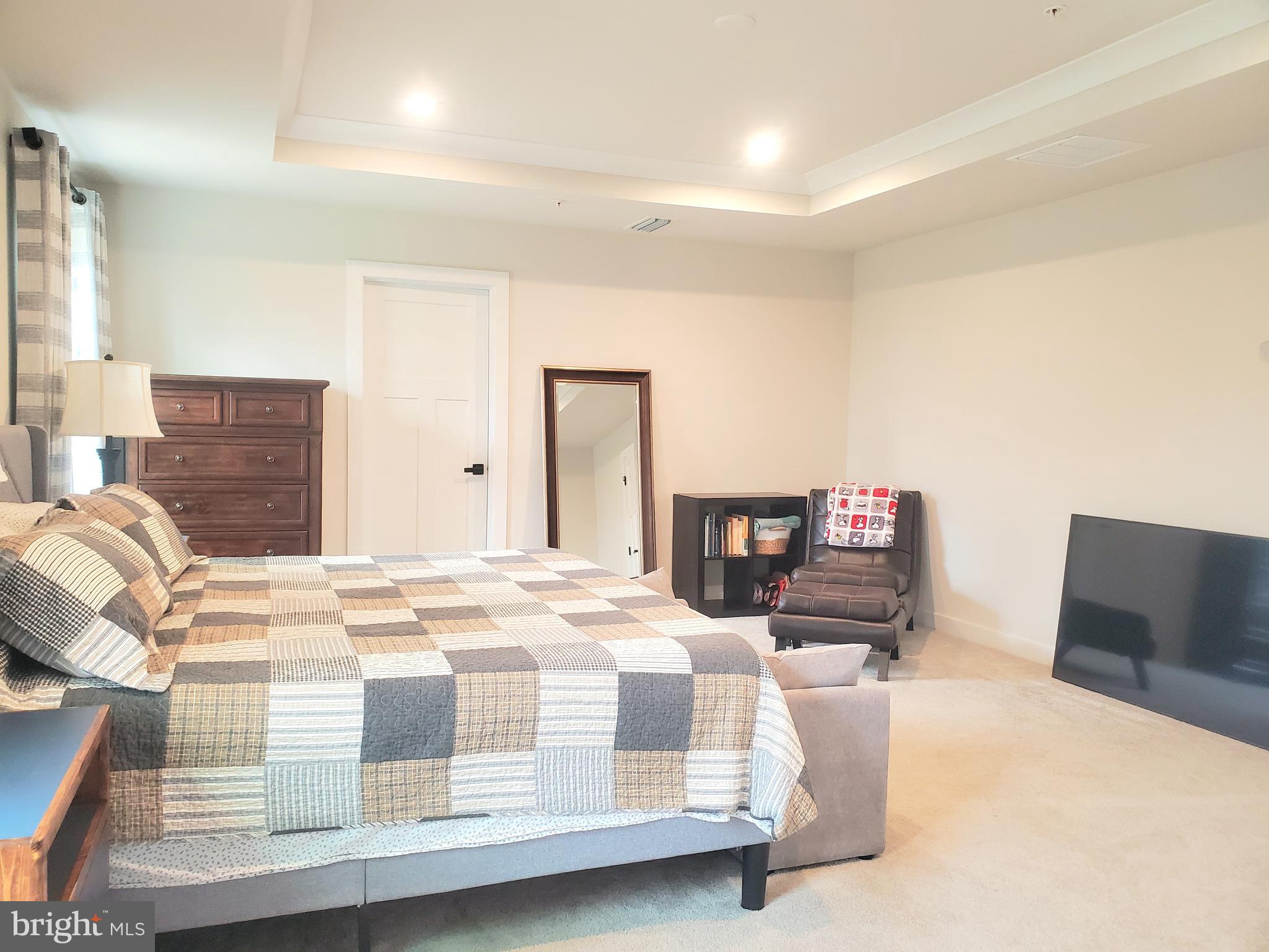 LAKE LINGANORE - Residential Lease