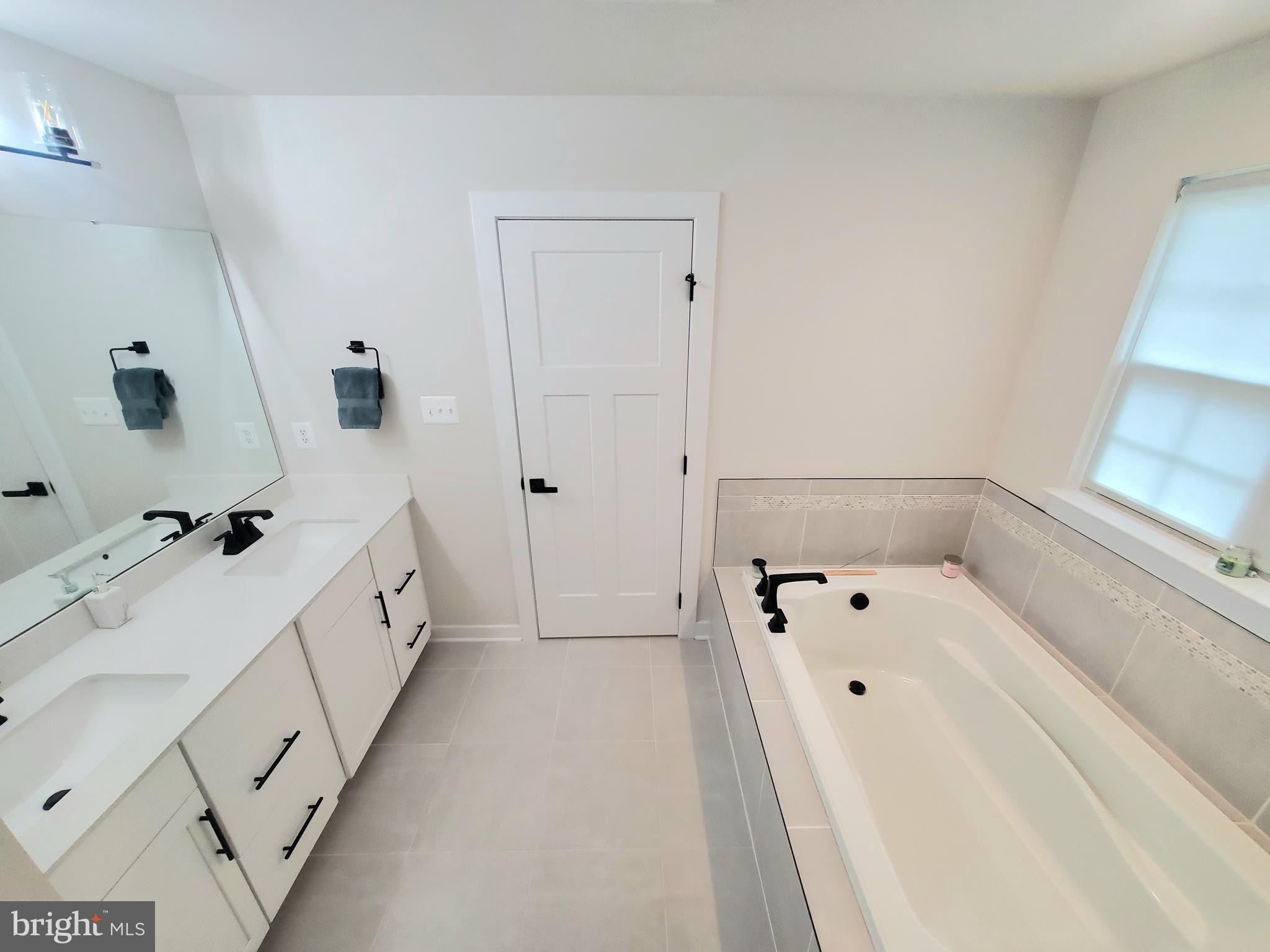 LAKE LINGANORE - Residential Lease