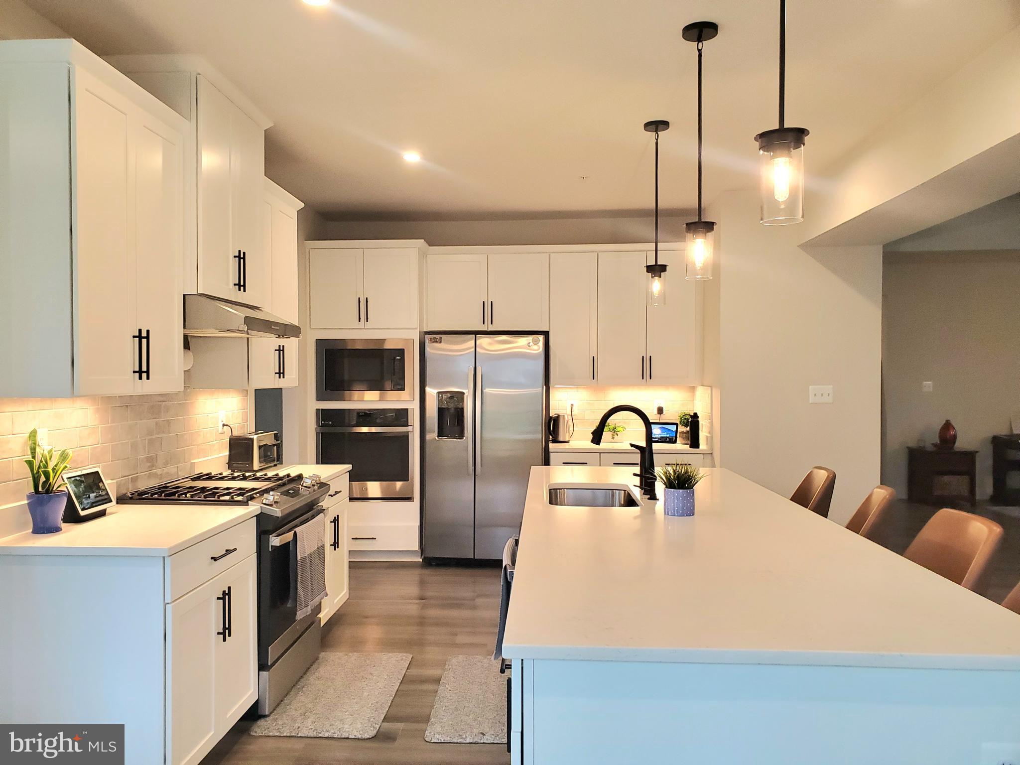 LAKE LINGANORE - Residential Lease