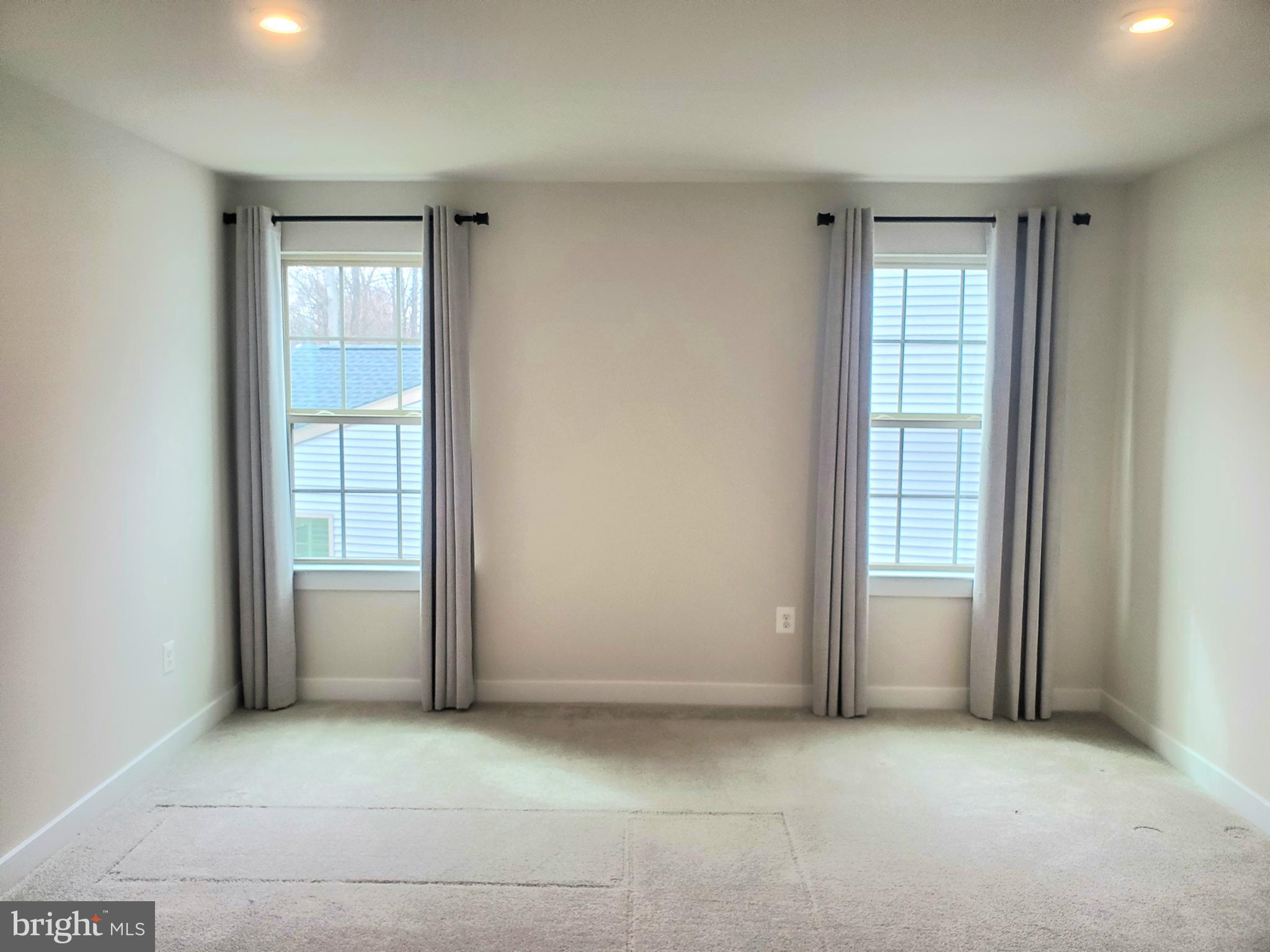 LAKE LINGANORE - Residential Lease